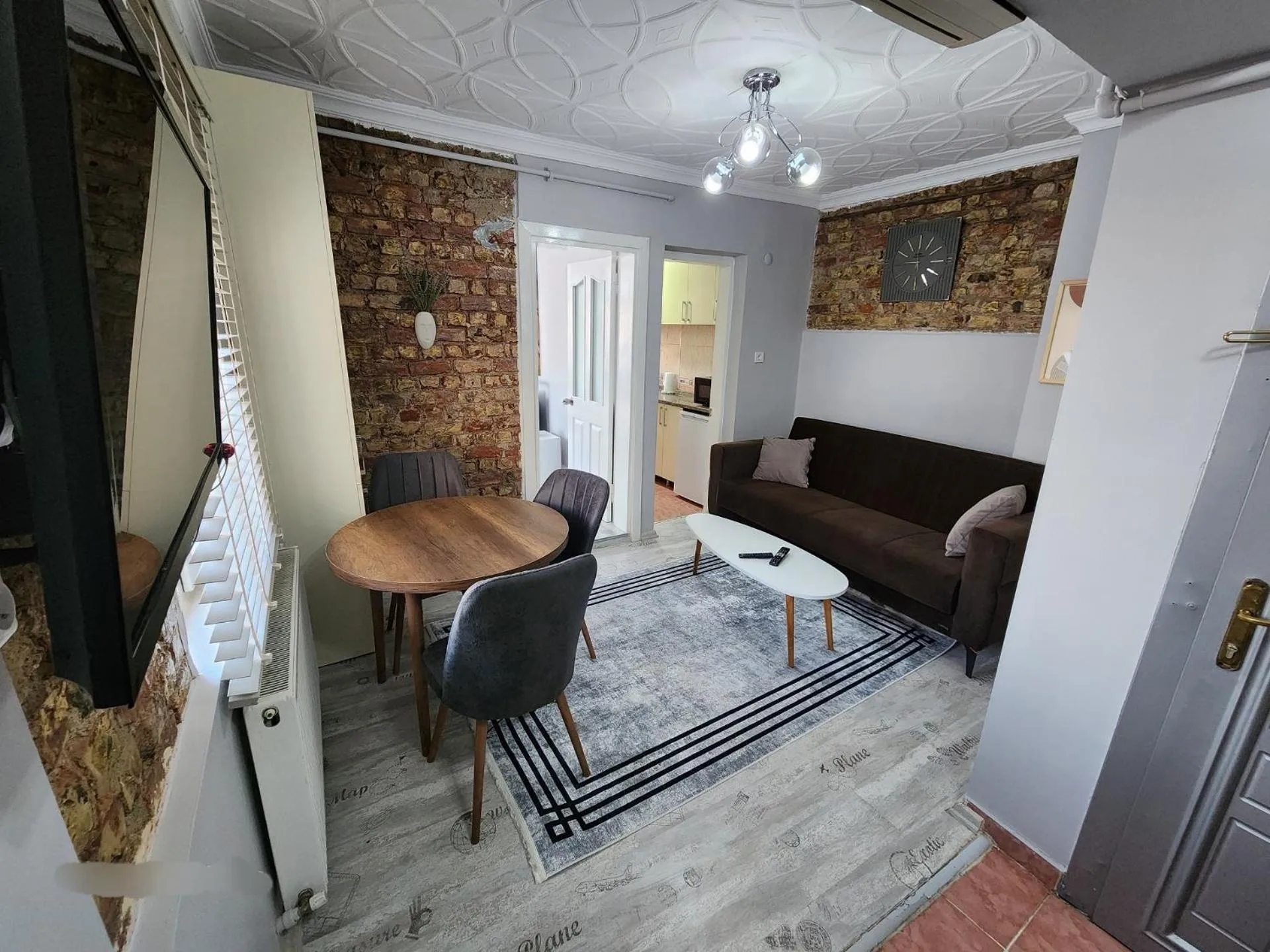 TV and multimedia in Taxim No1 Suites