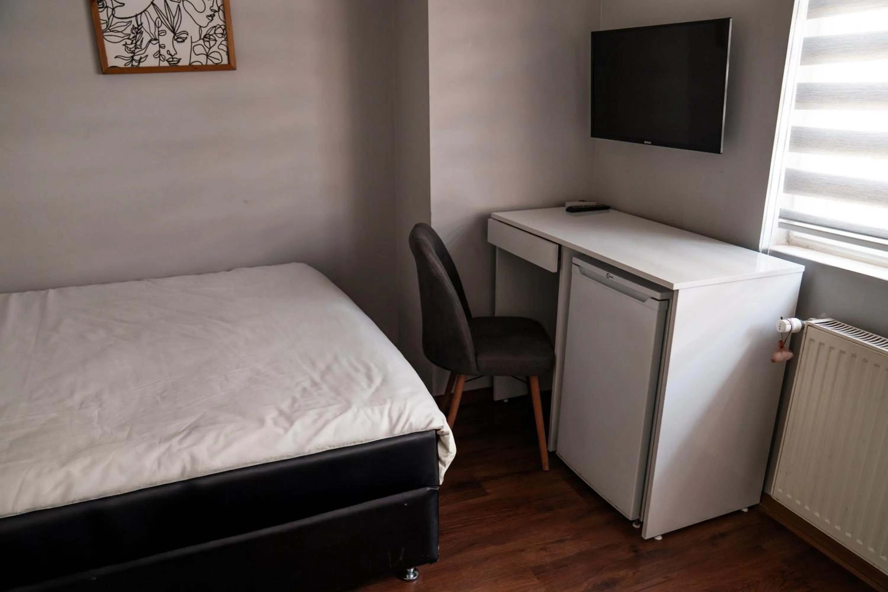 Photo of the whole room, Bed in Taxim No1 Suites