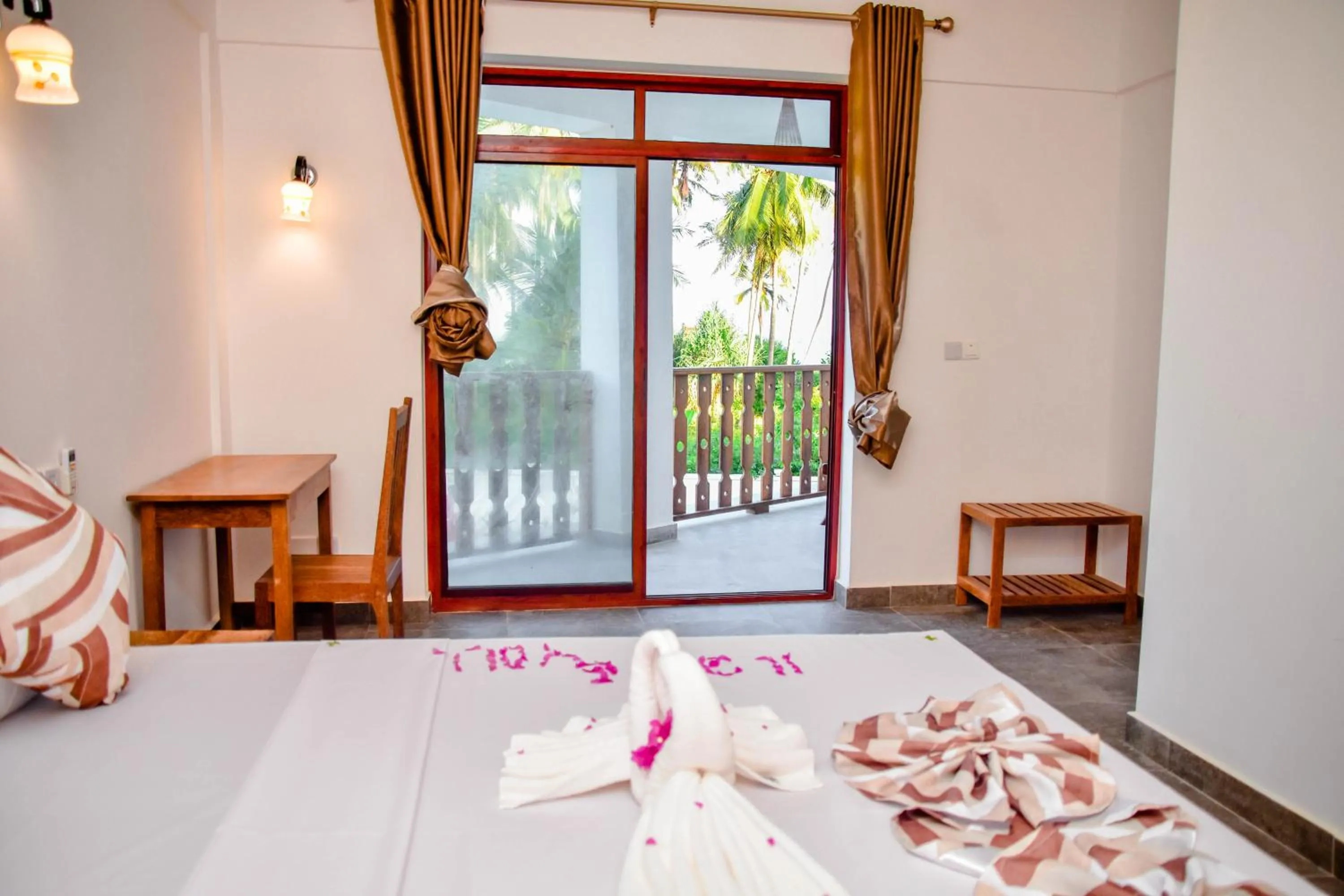 Bed in Zanoceanique Hotel