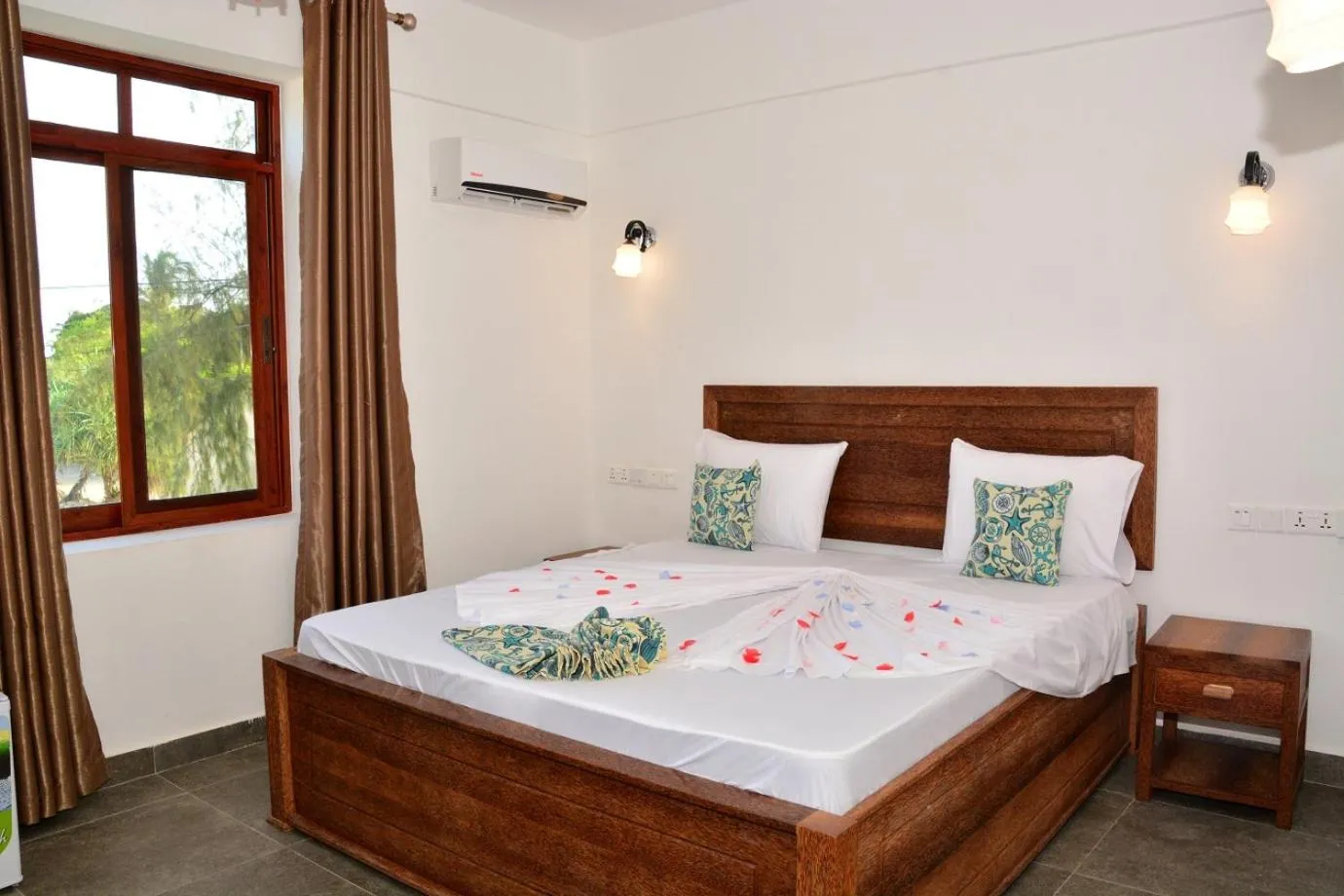 Bed in Zanoceanique Hotel