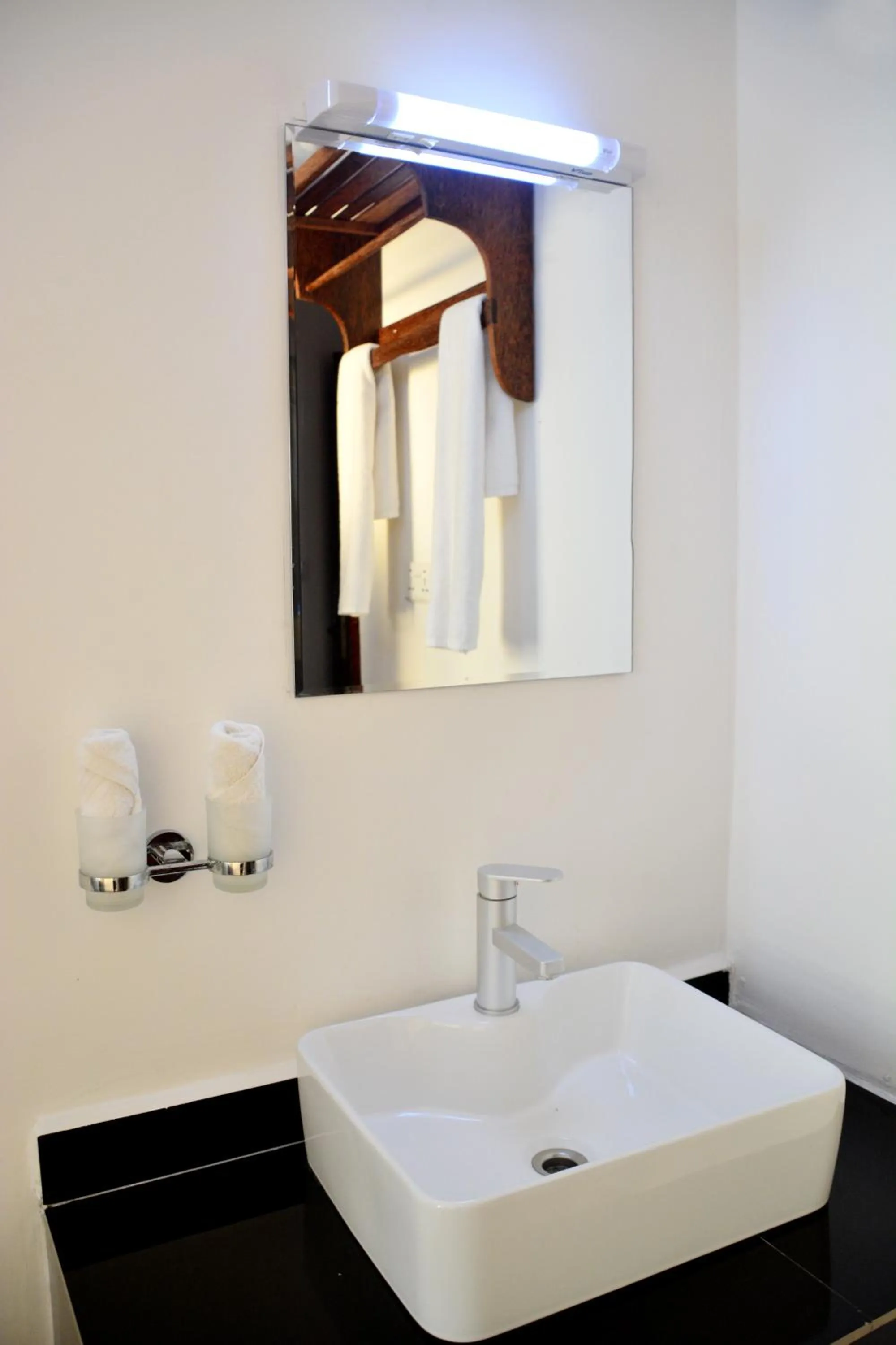 Bathroom in Zanoceanique Hotel