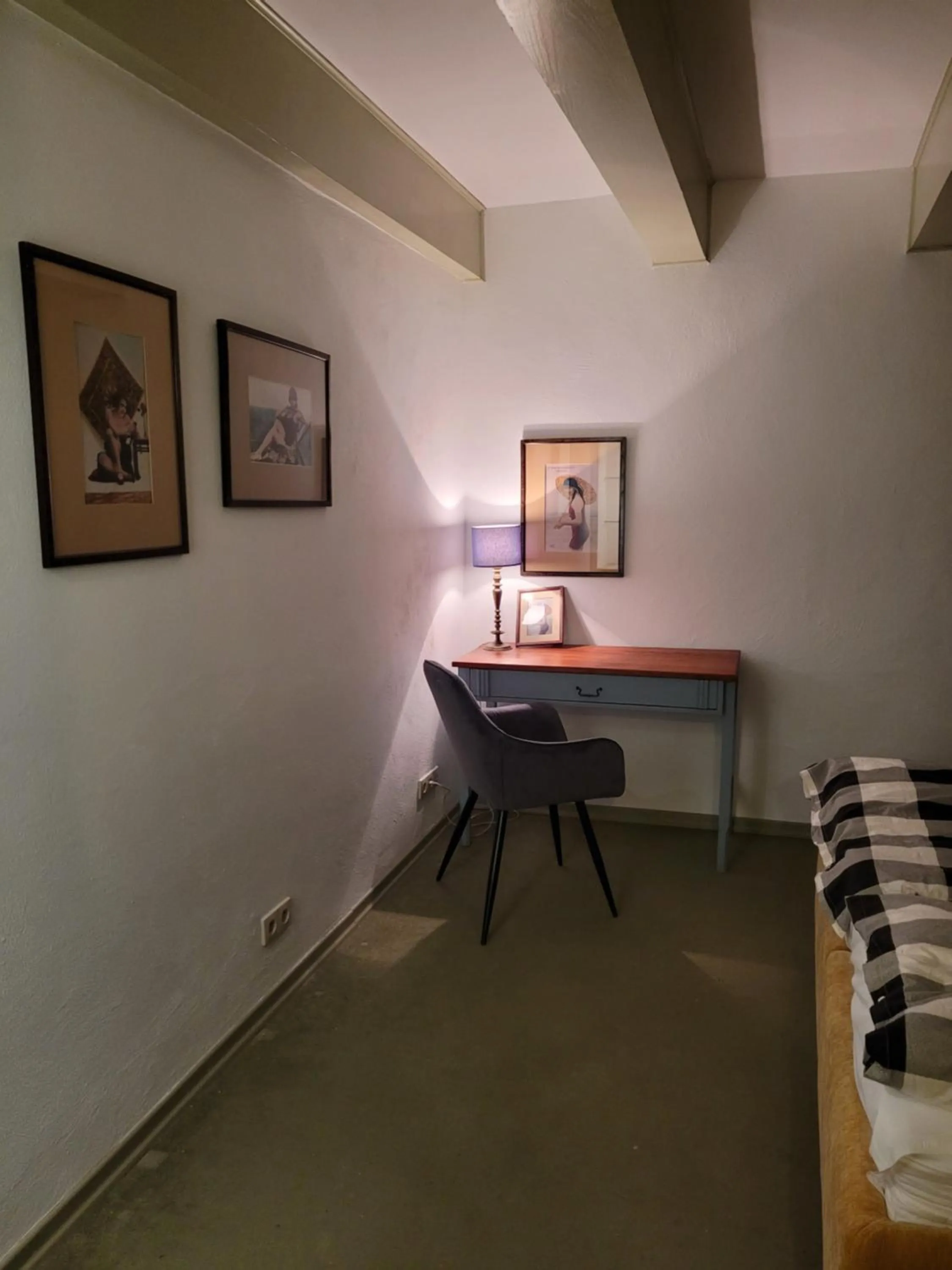 Seating area, Bed in Spichlerz na Krakowskiej