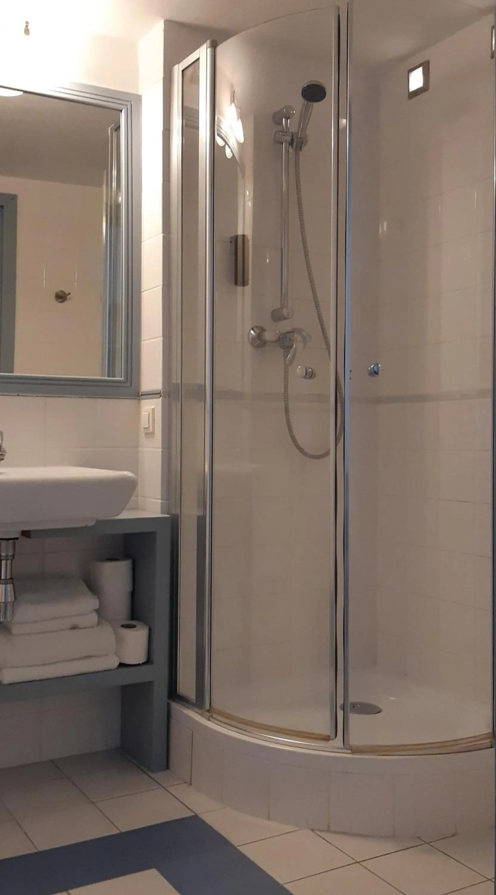 Bathroom in Spichlerz na Krakowskiej