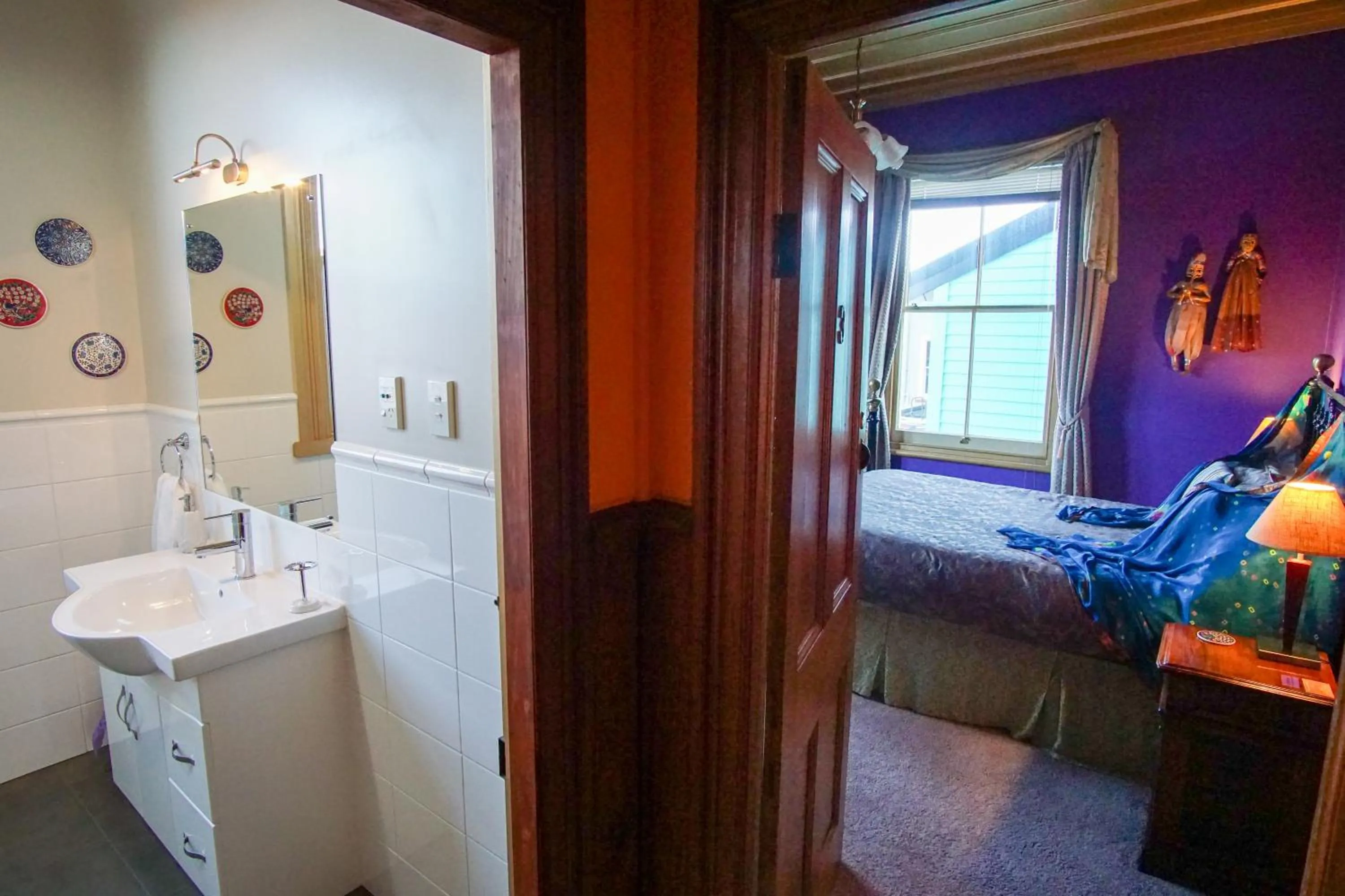 Bathroom, Bed in Sea Breeze