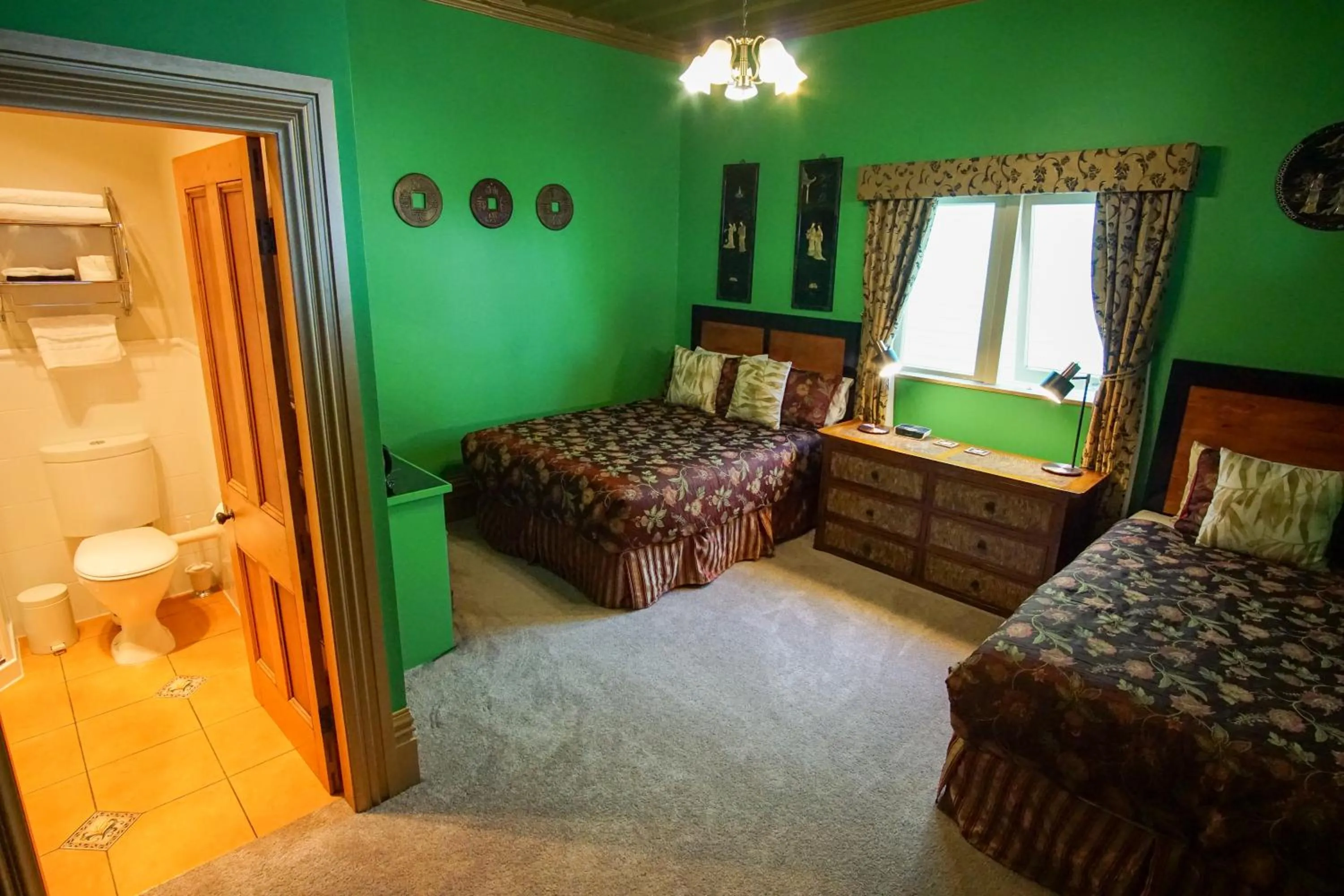 Bedroom, Bed in Sea Breeze