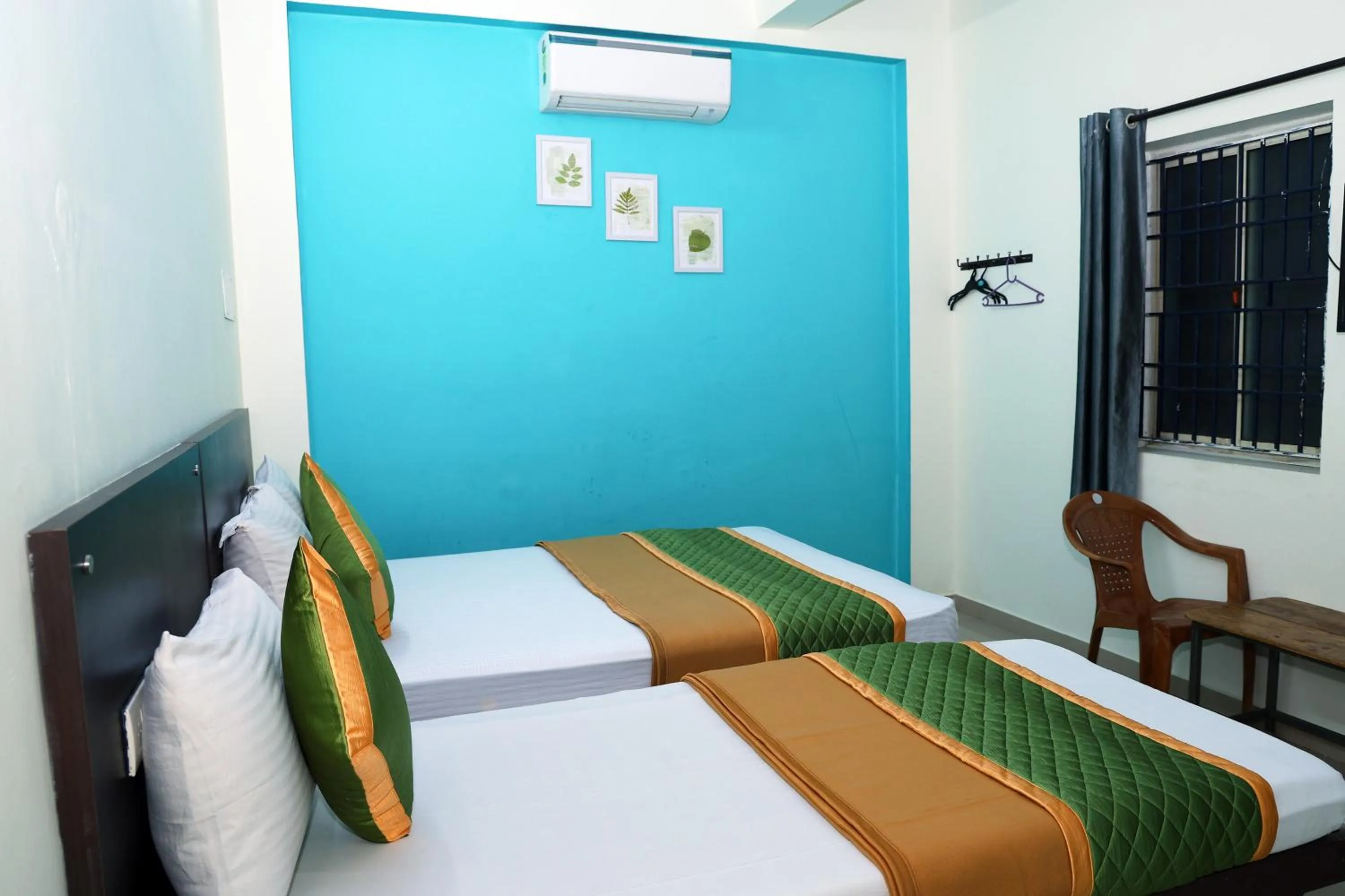 Bedroom, Bed in ROYAL GREEN AIRPORT TRANSIT ACCOMMODATION