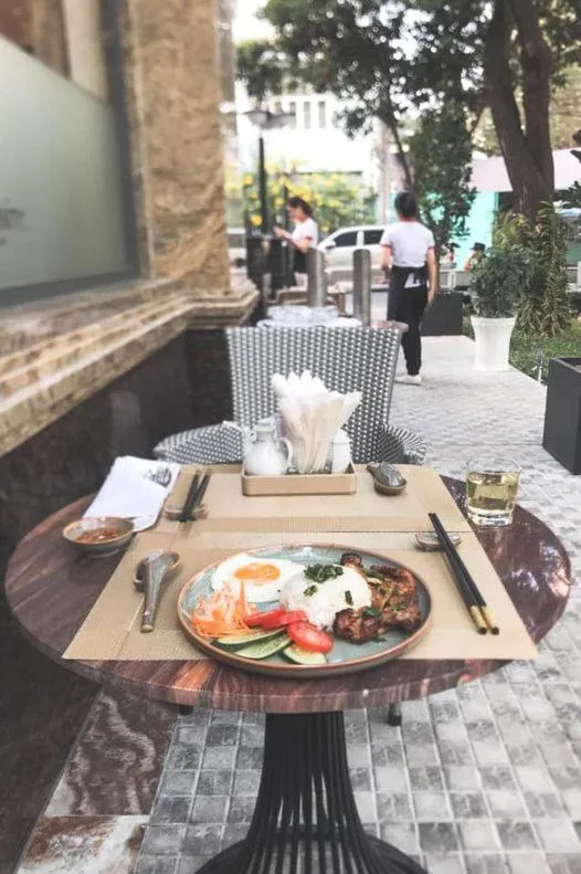 Breakfast in Mansion Park Hotel & Apartment