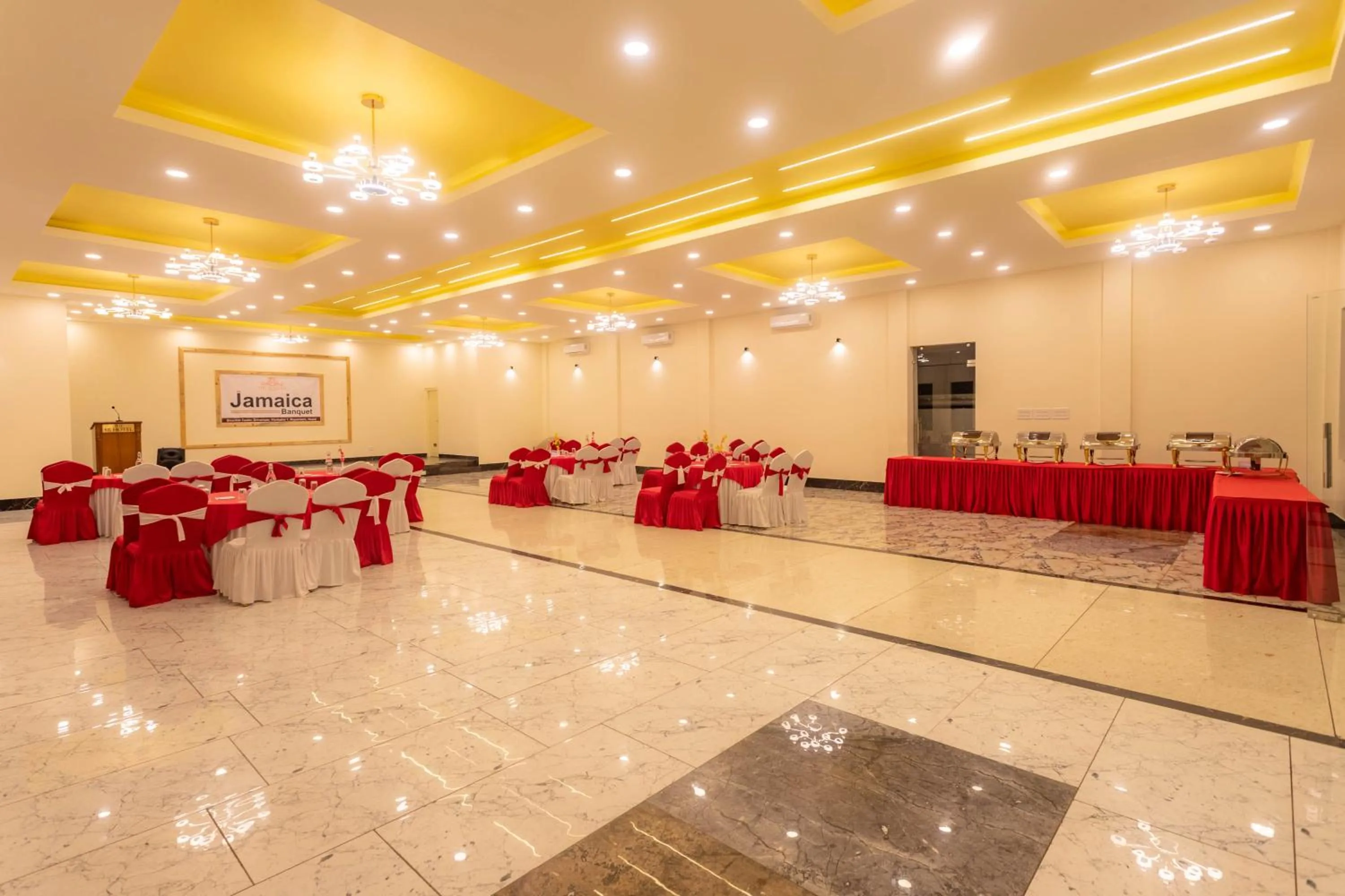 Meeting/conference room in The SR Hotel