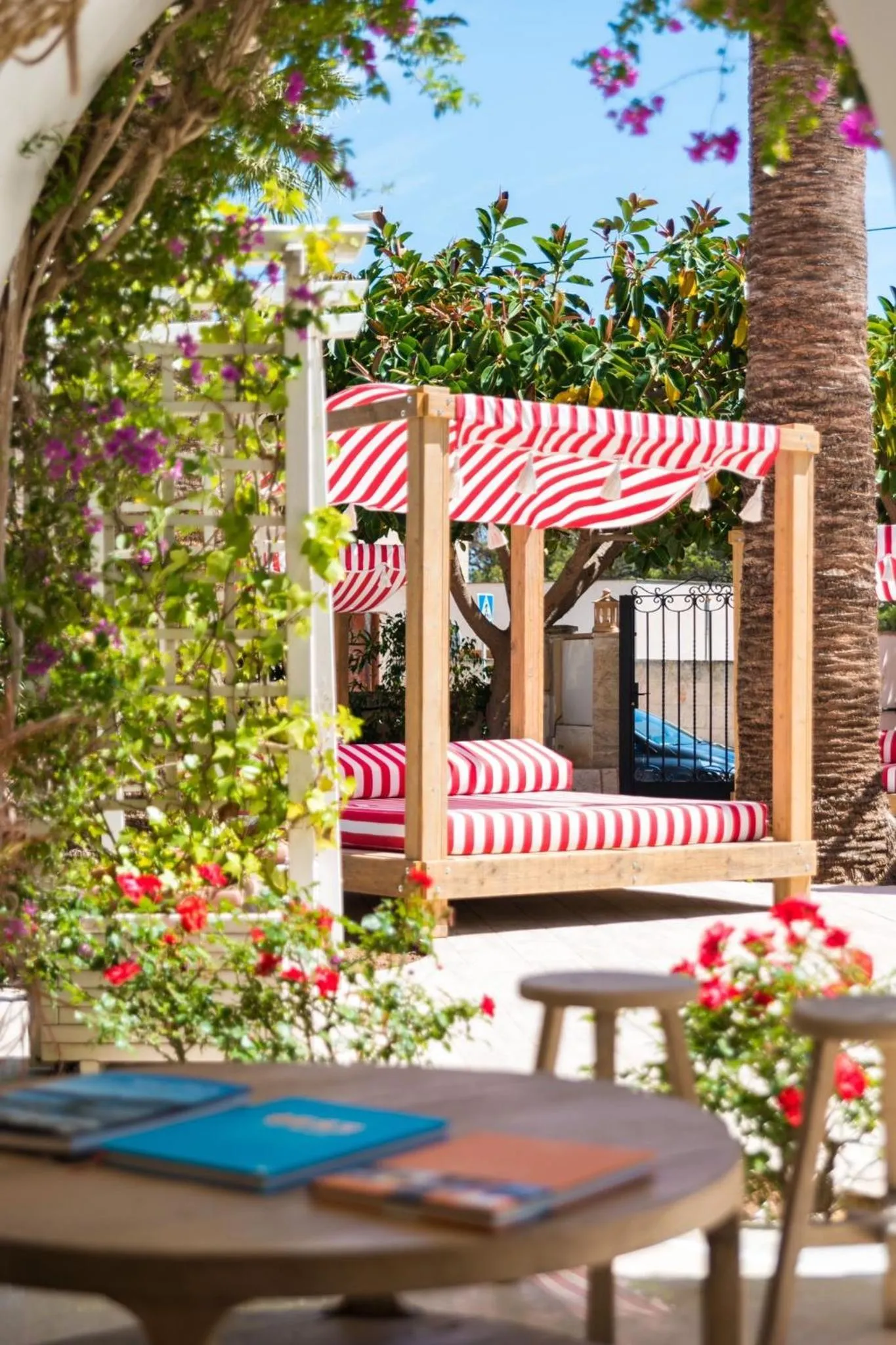 Patio in Villa Piccola by Cassai