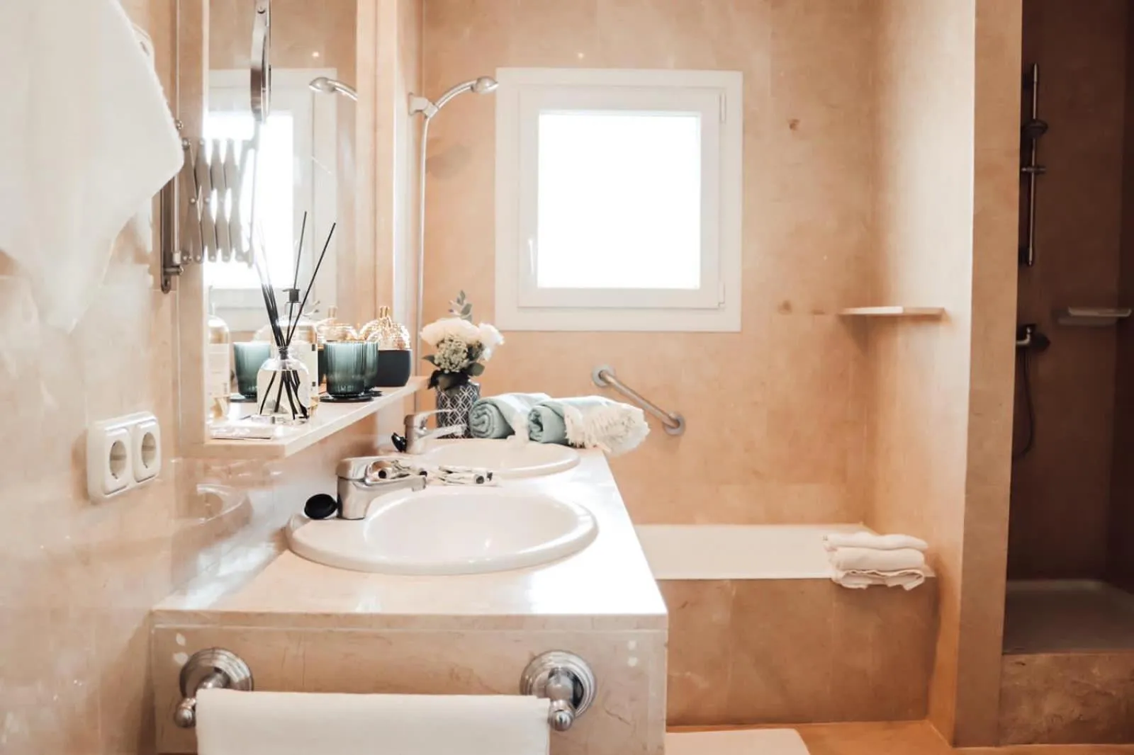 Bathroom in Villa Piccola by Cassai