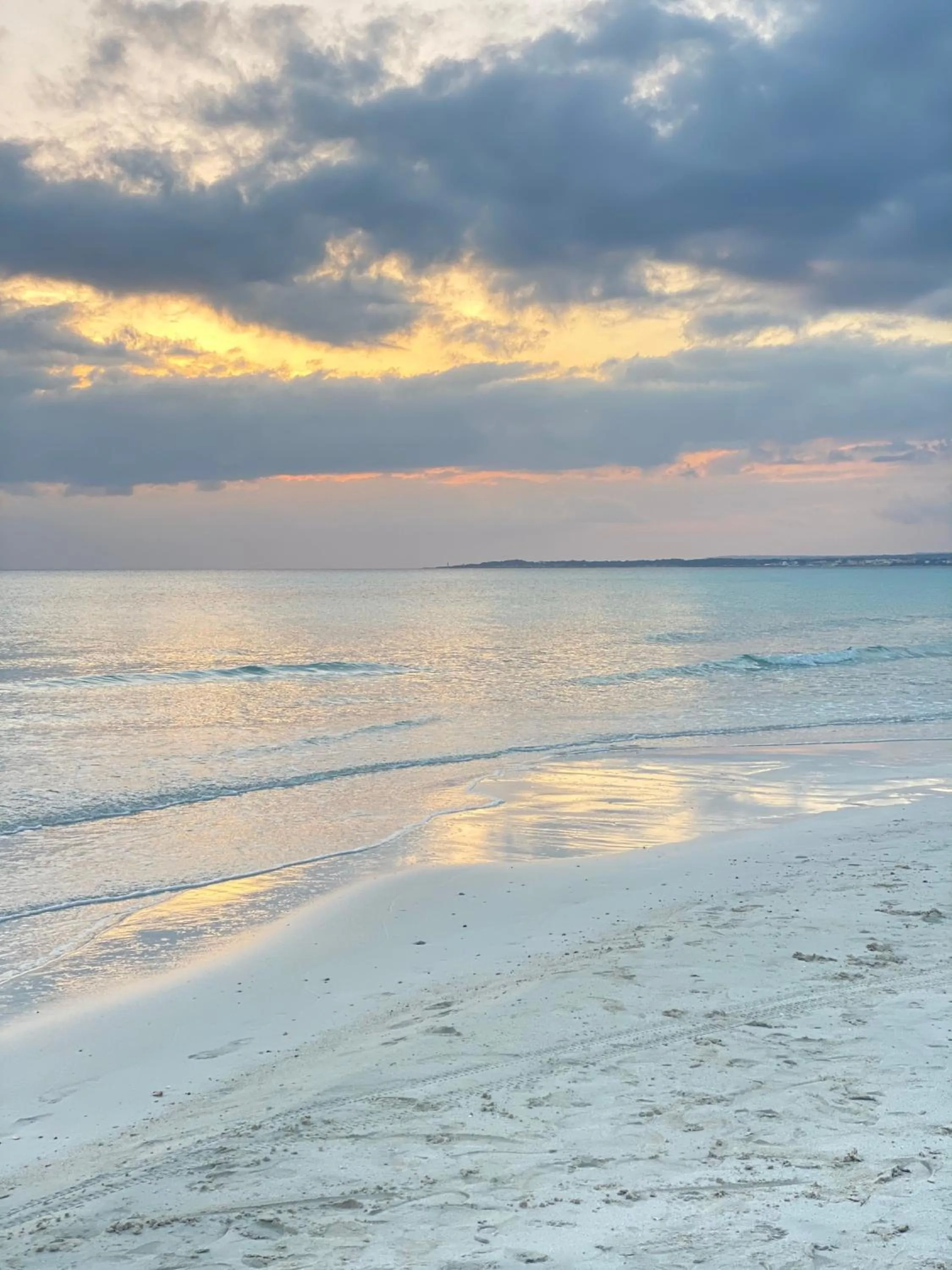 Natural landscape in Villa Piccola by Cassai