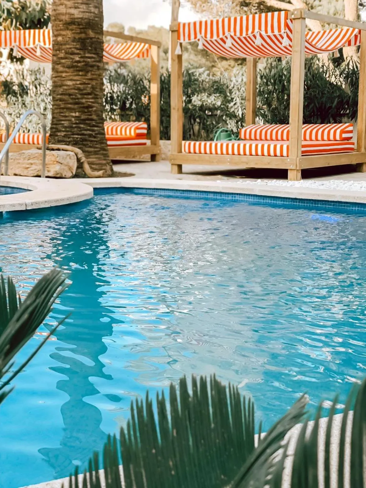 Swimming pool in Villa Piccola by Cassai