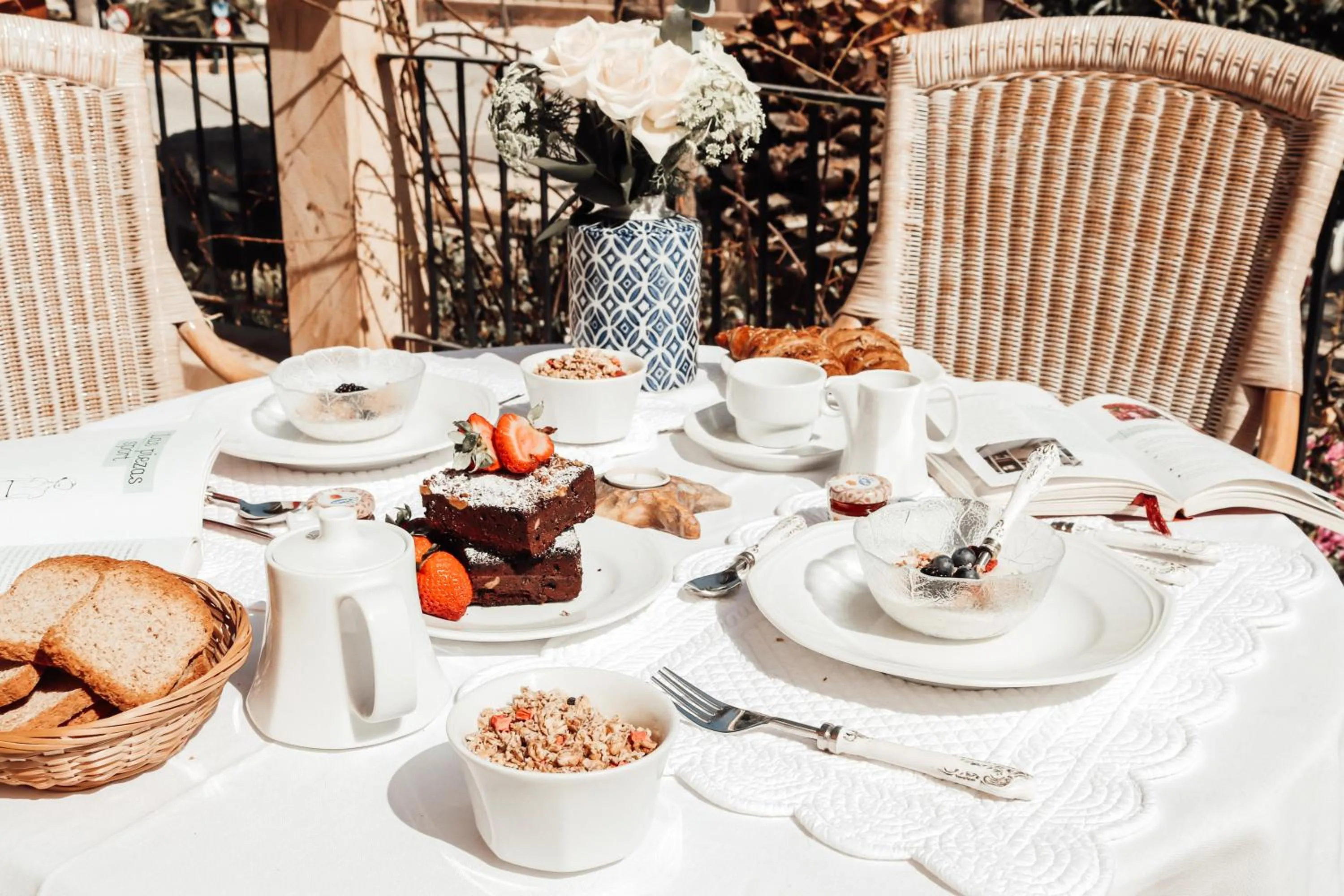 Meals in Villa Piccola by Cassai