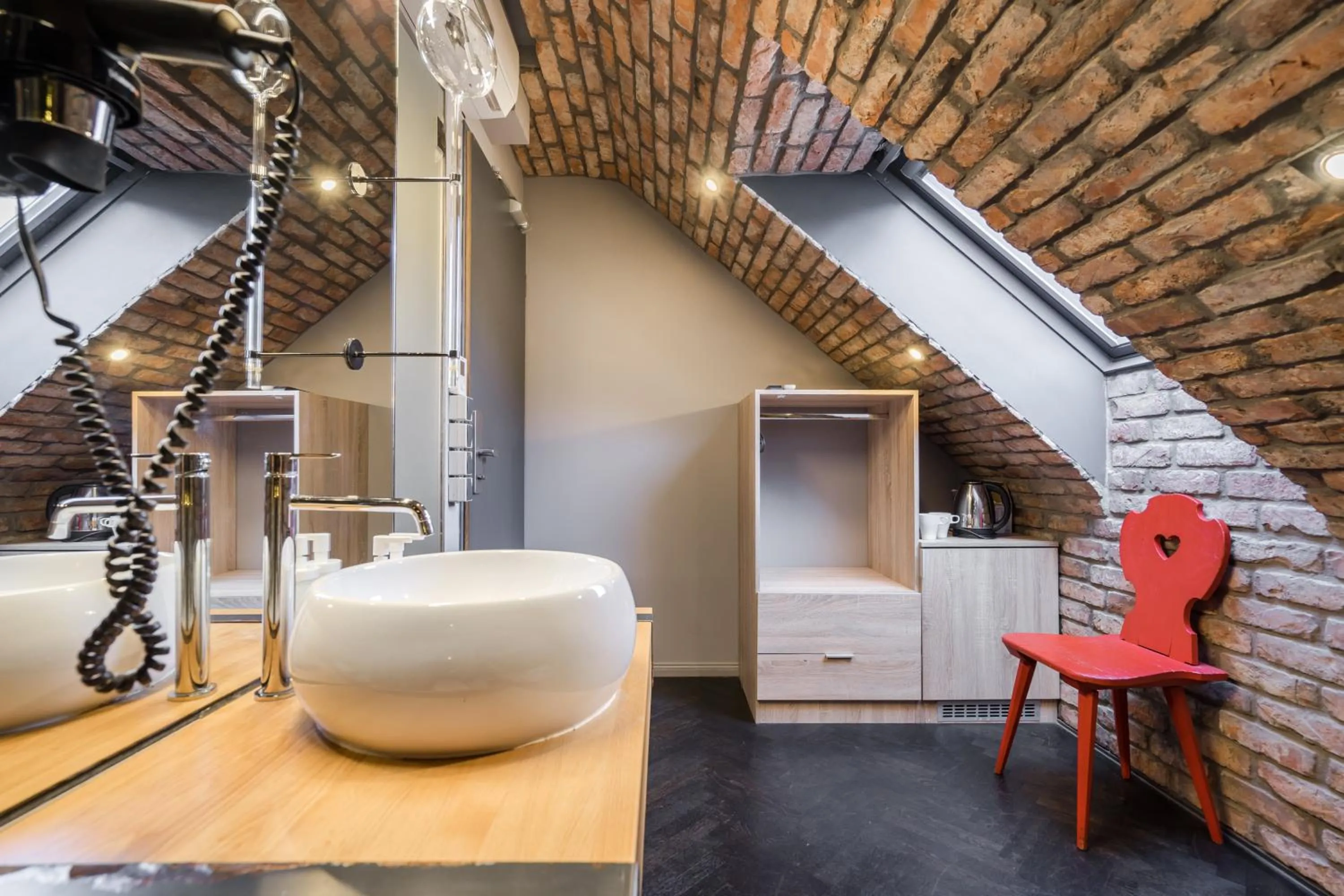 Toilet in Butik Apartments, by BQA