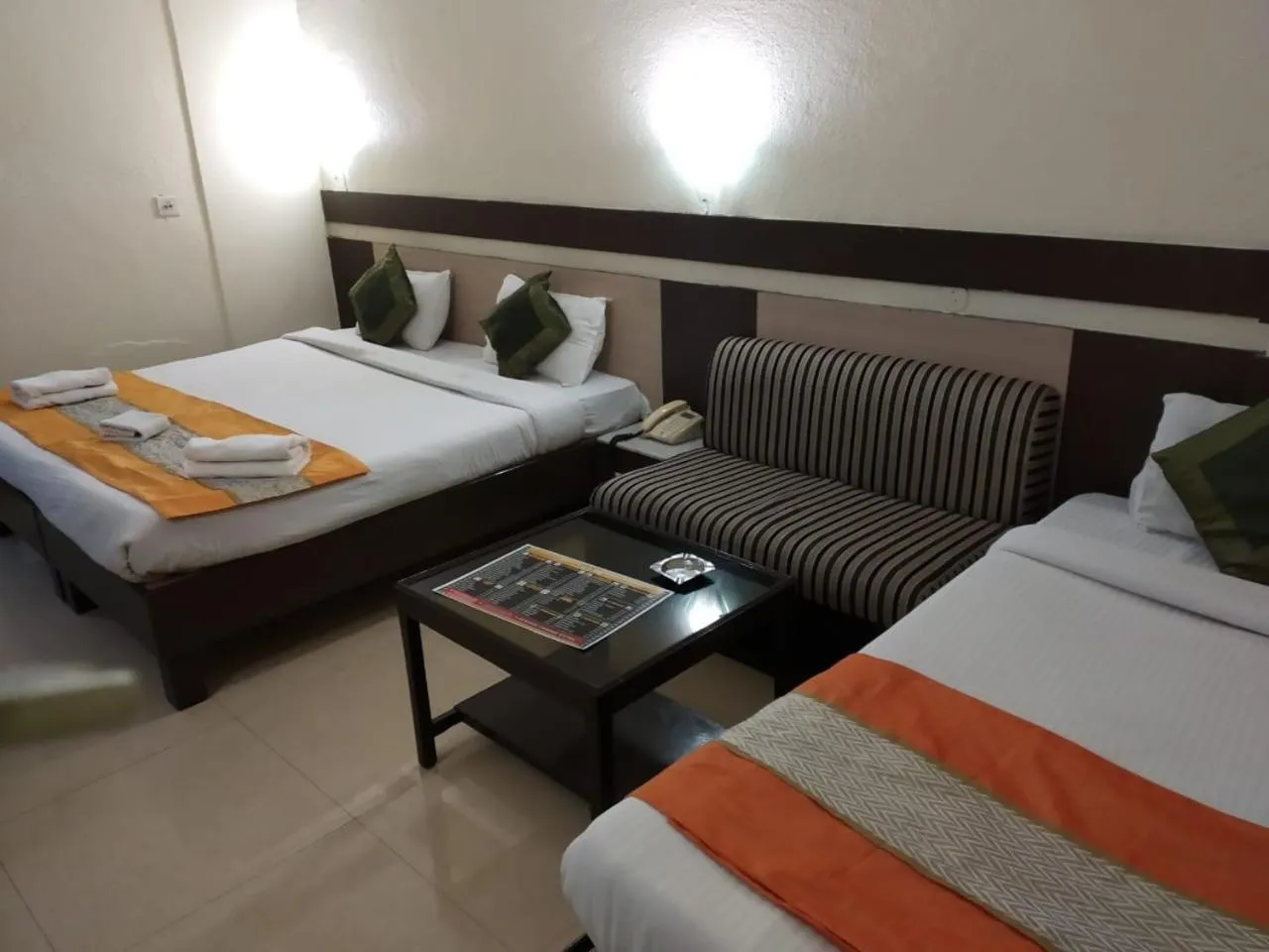 Bedroom, Bed in Hotel The Shagun