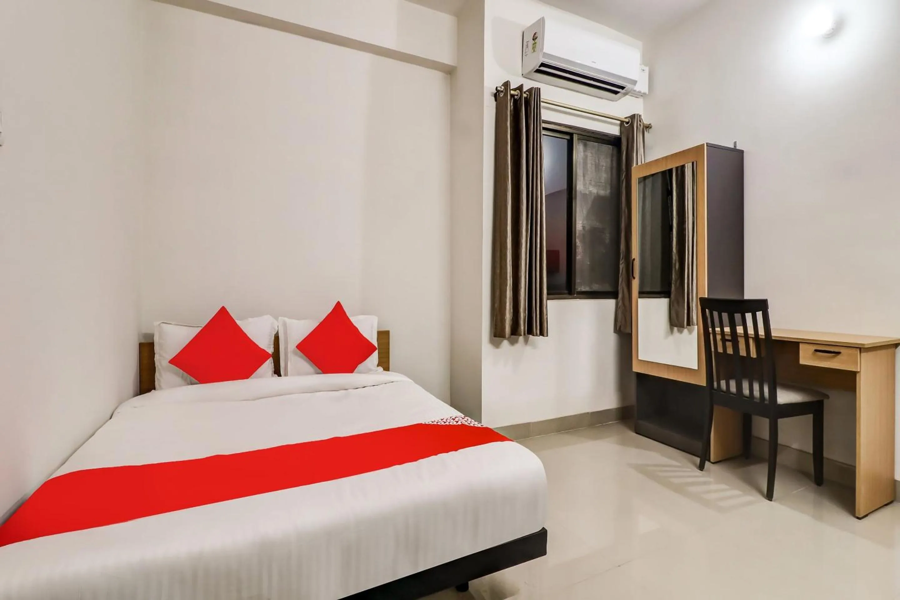 Bedroom, Bed in Super Hotel O Hotel Outline