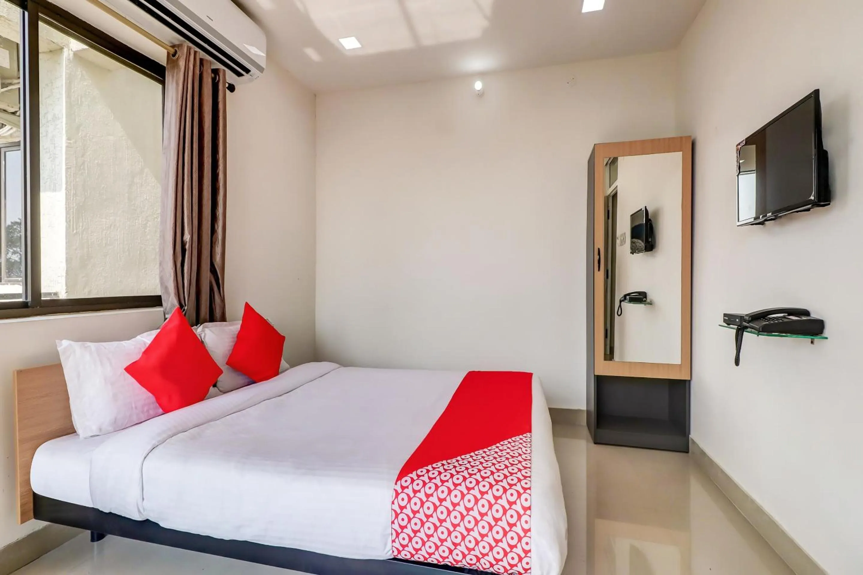 Bedroom, Bed in Super Hotel O Hotel Outline