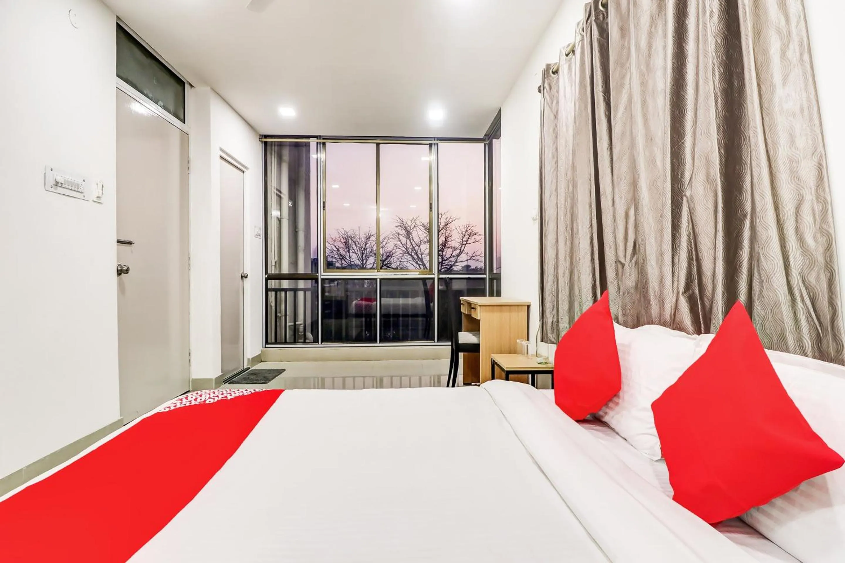 Bedroom, Bed in Super Hotel O Hotel Outline