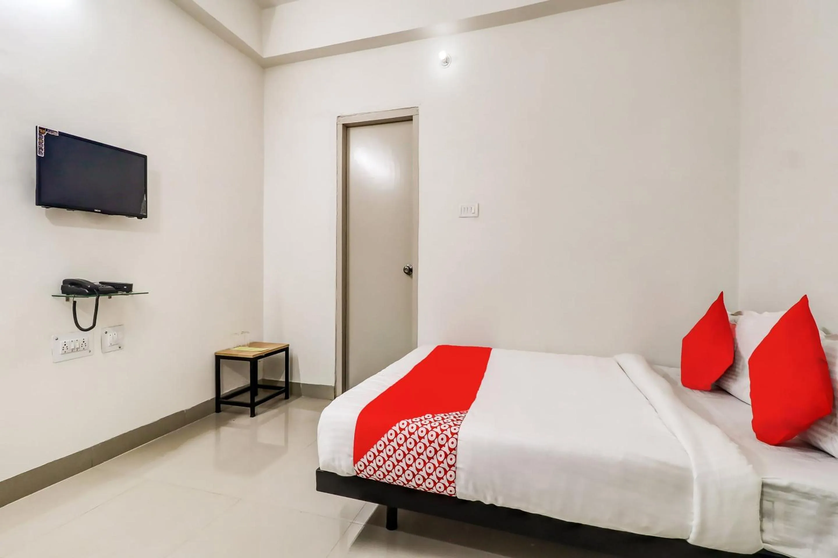 Bedroom, Bed in Super Hotel O Hotel Outline