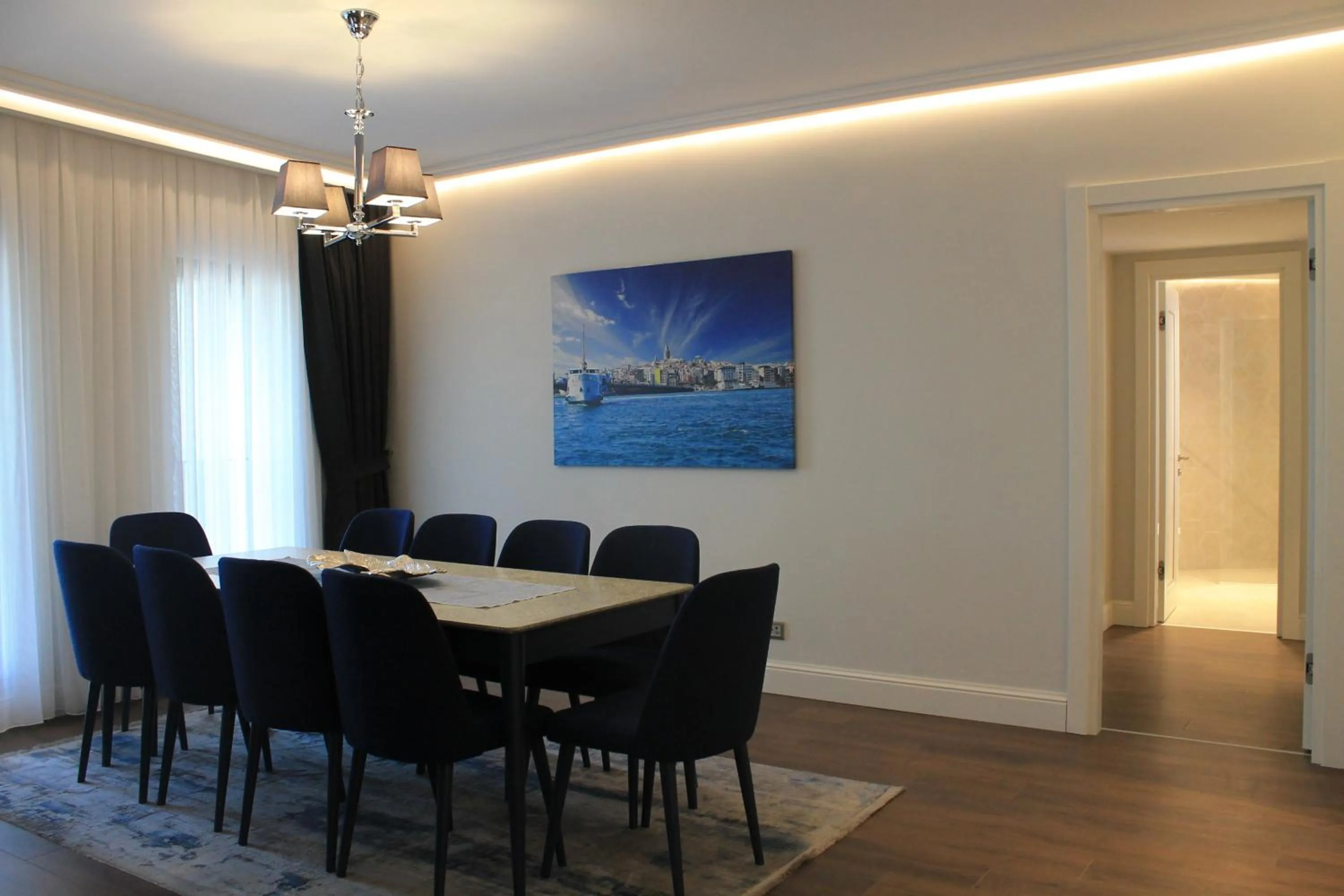 Dining area in Garlon Residence