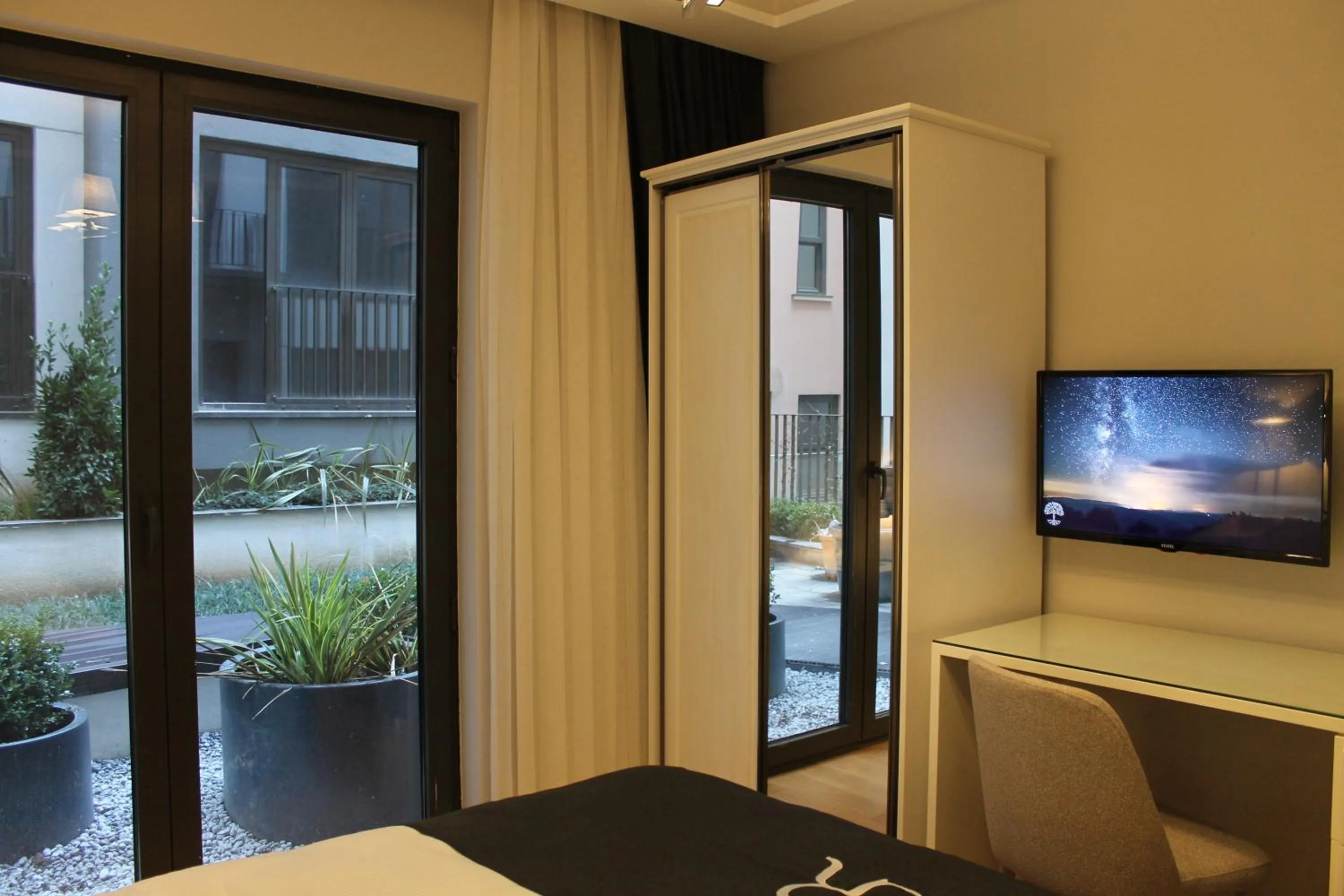 Bedroom in Garlon Residence