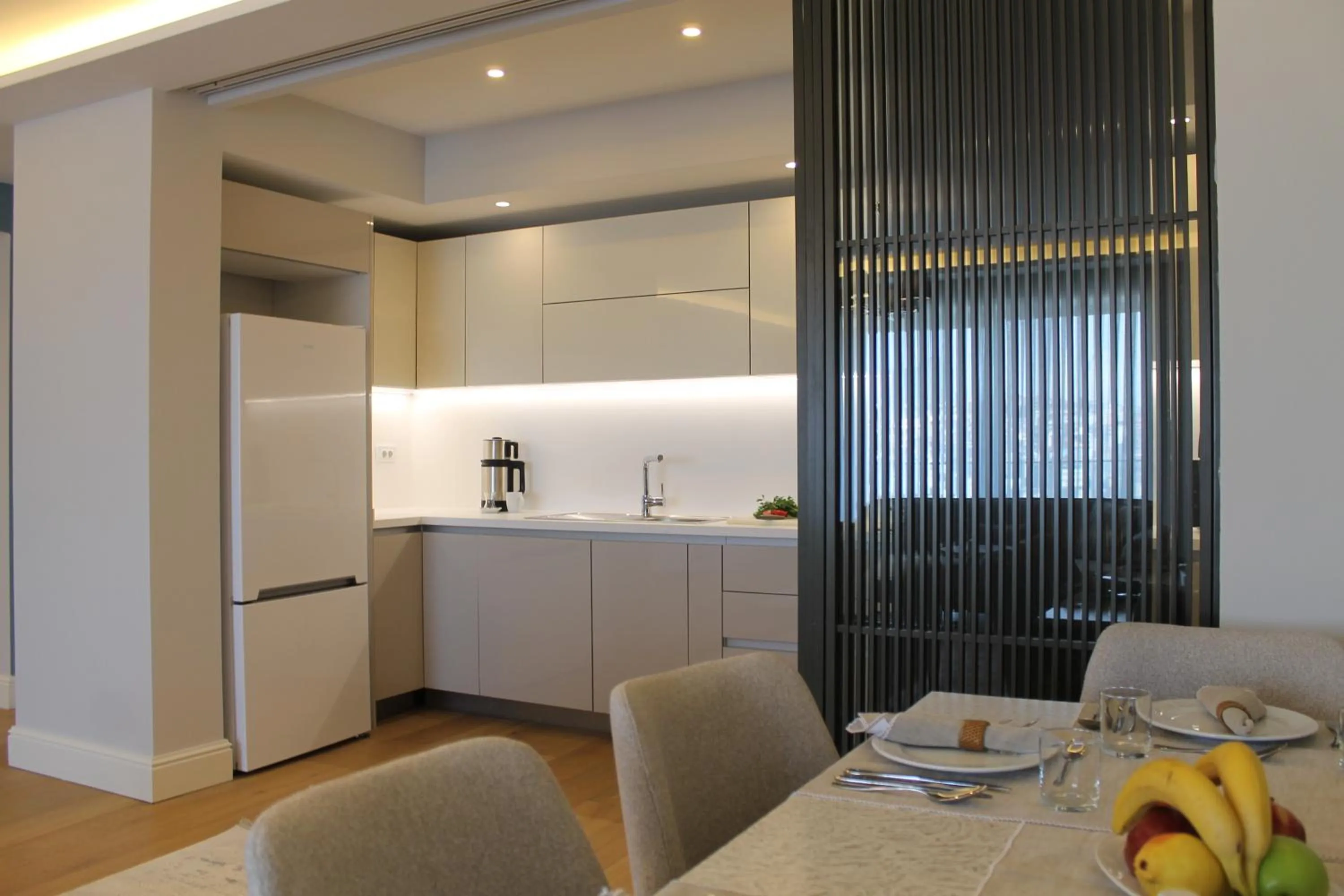 Kitchen or kitchenette in Garlon Residence