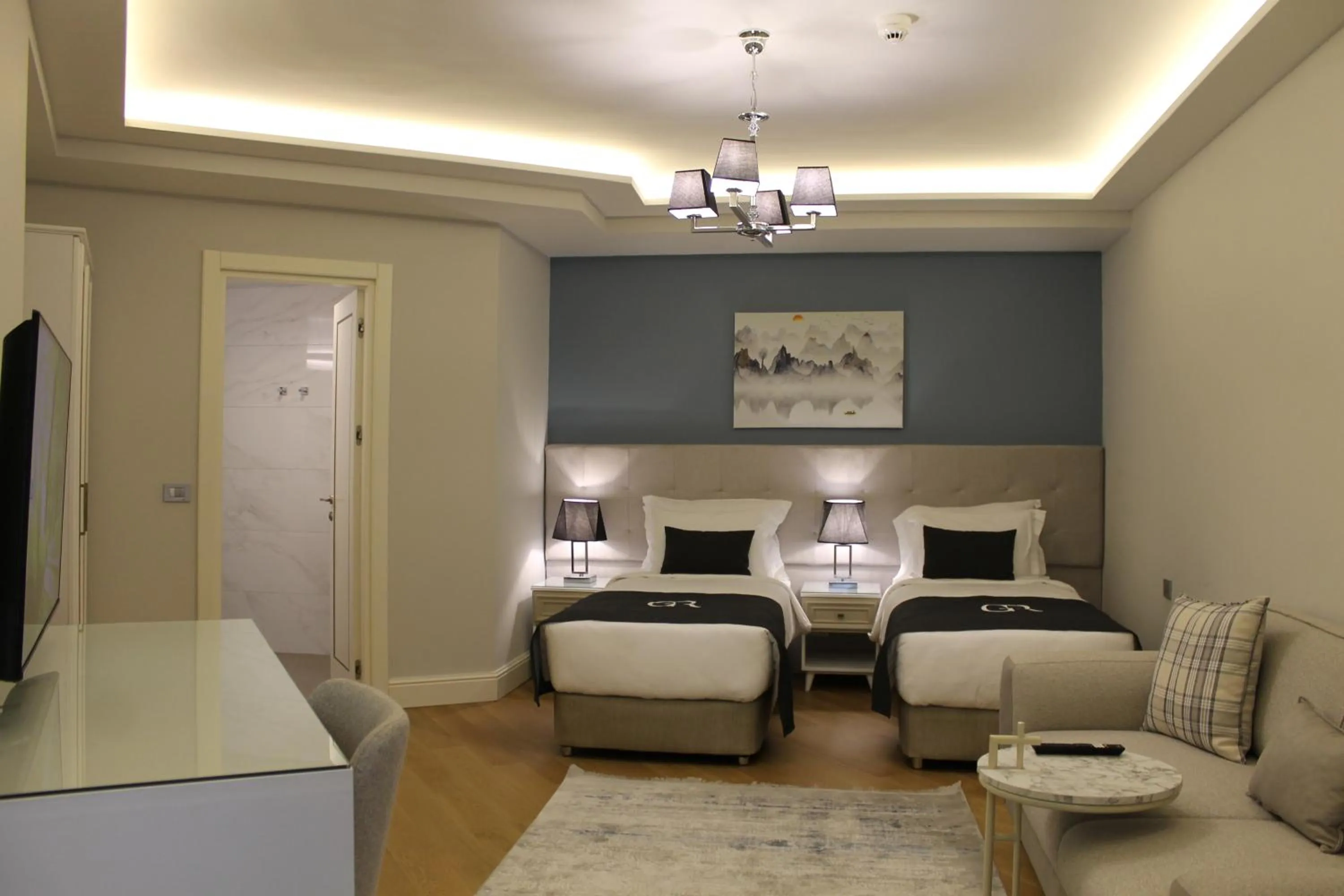 Bedroom, Bed in Garlon Residence