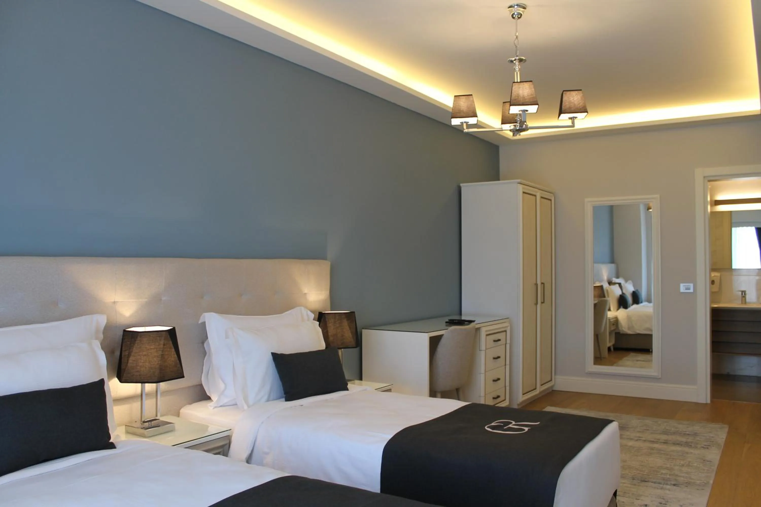 Bedroom, Bed in Garlon Residence