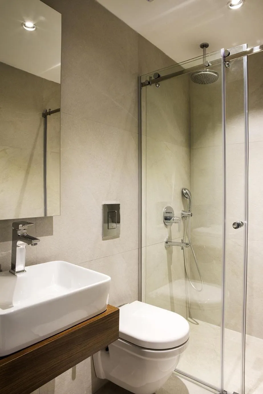 Bathroom in Garlon Residence