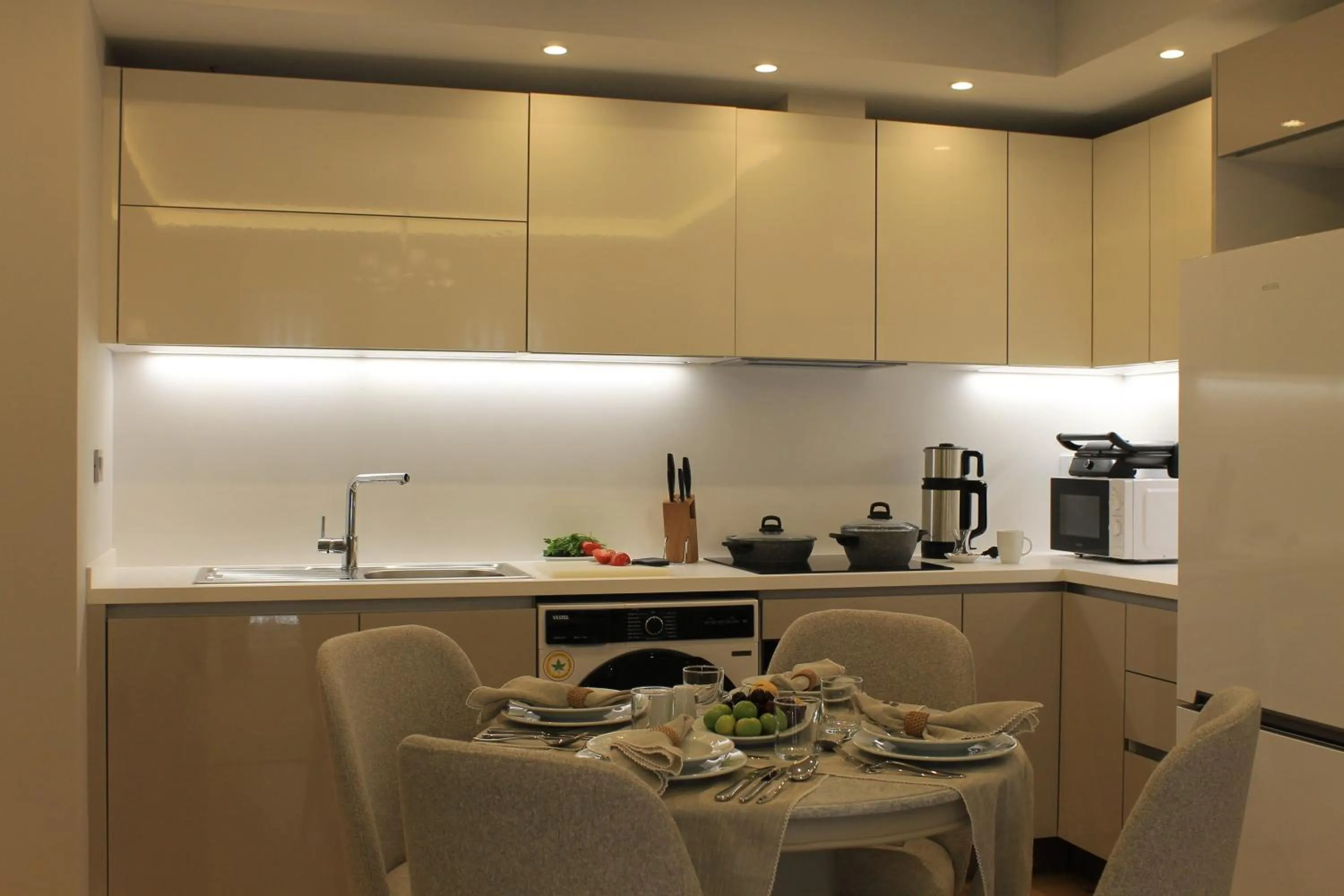 Coffee/tea facilities in Garlon Residence