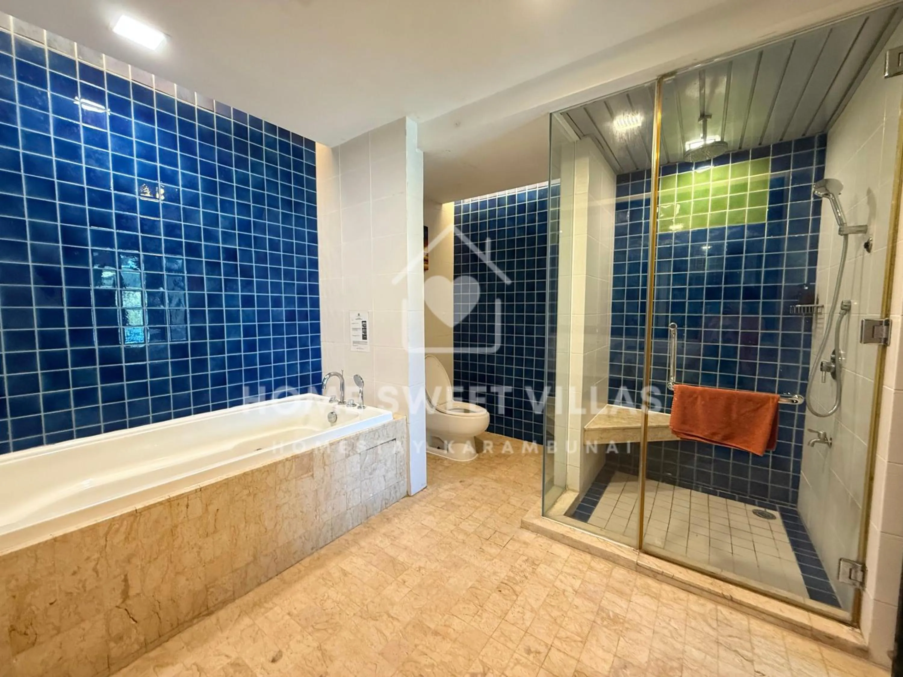 Shower in Home Sweet Villas, Karambunai