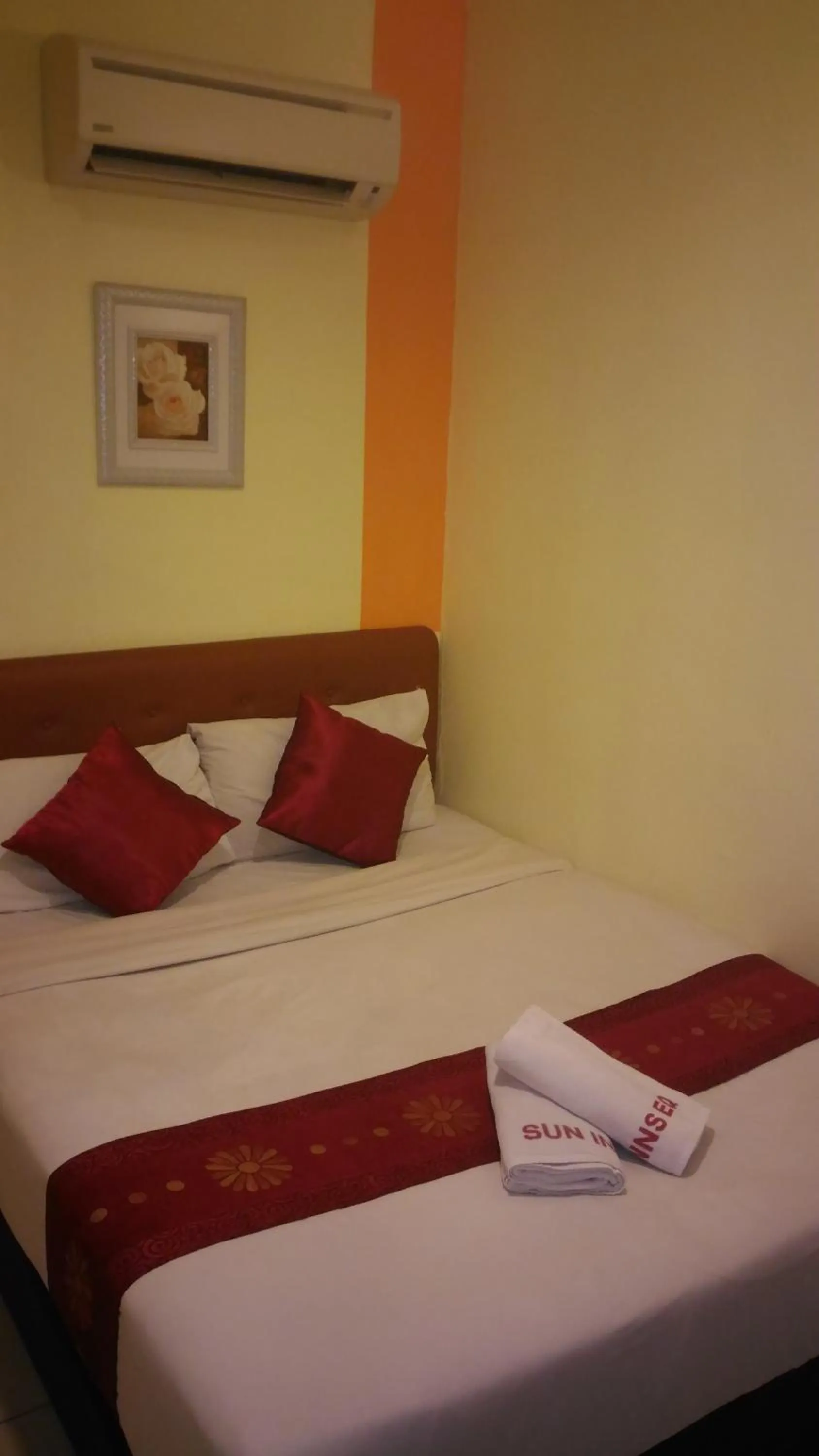 Bedroom, Bed in Sun Inns Hotel Equine, Seri Kembangan