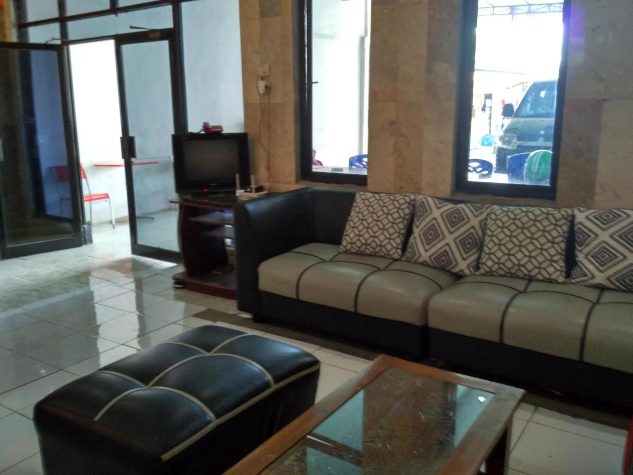 Lobby or reception in Hotel Alifah 2
