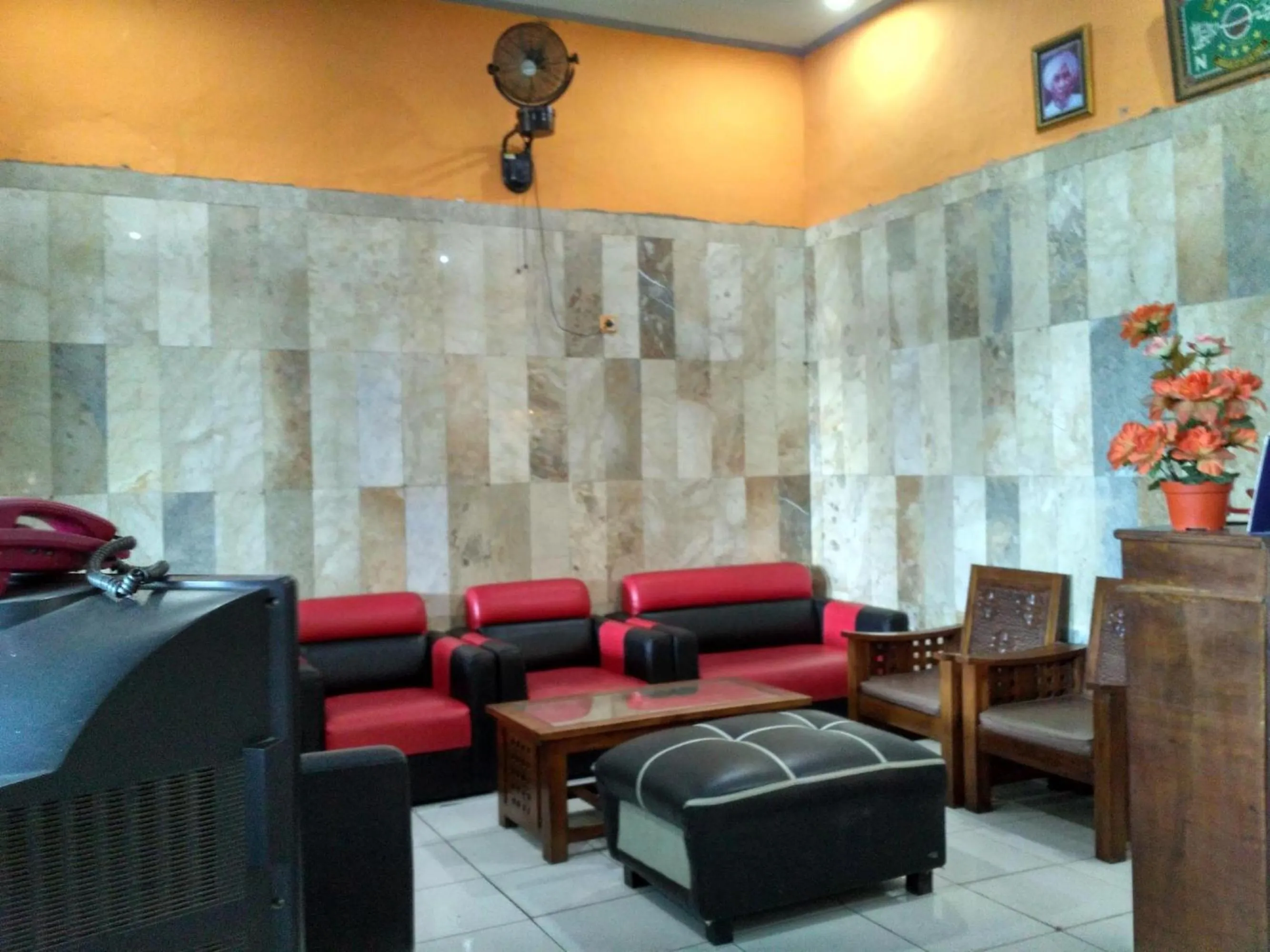 Lobby or reception in Hotel Alifah 2