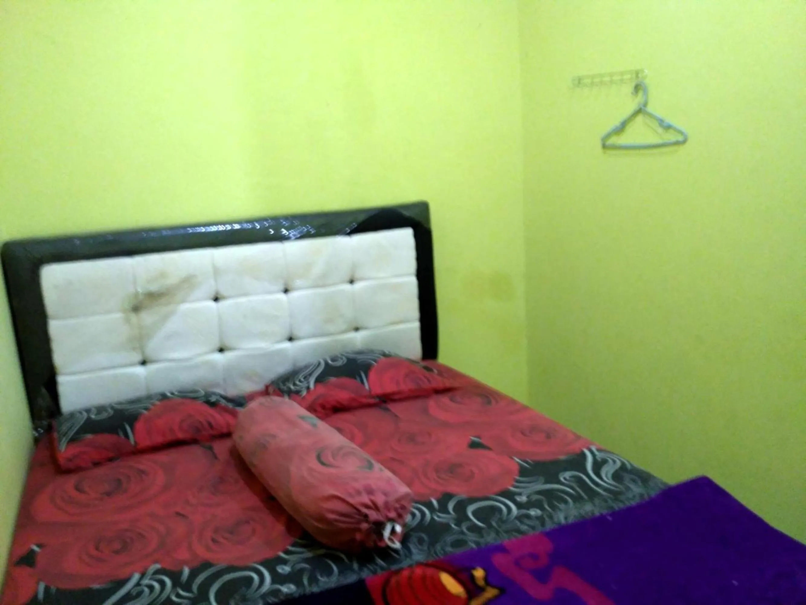 Bedroom, Bed in Hotel Alifah 2