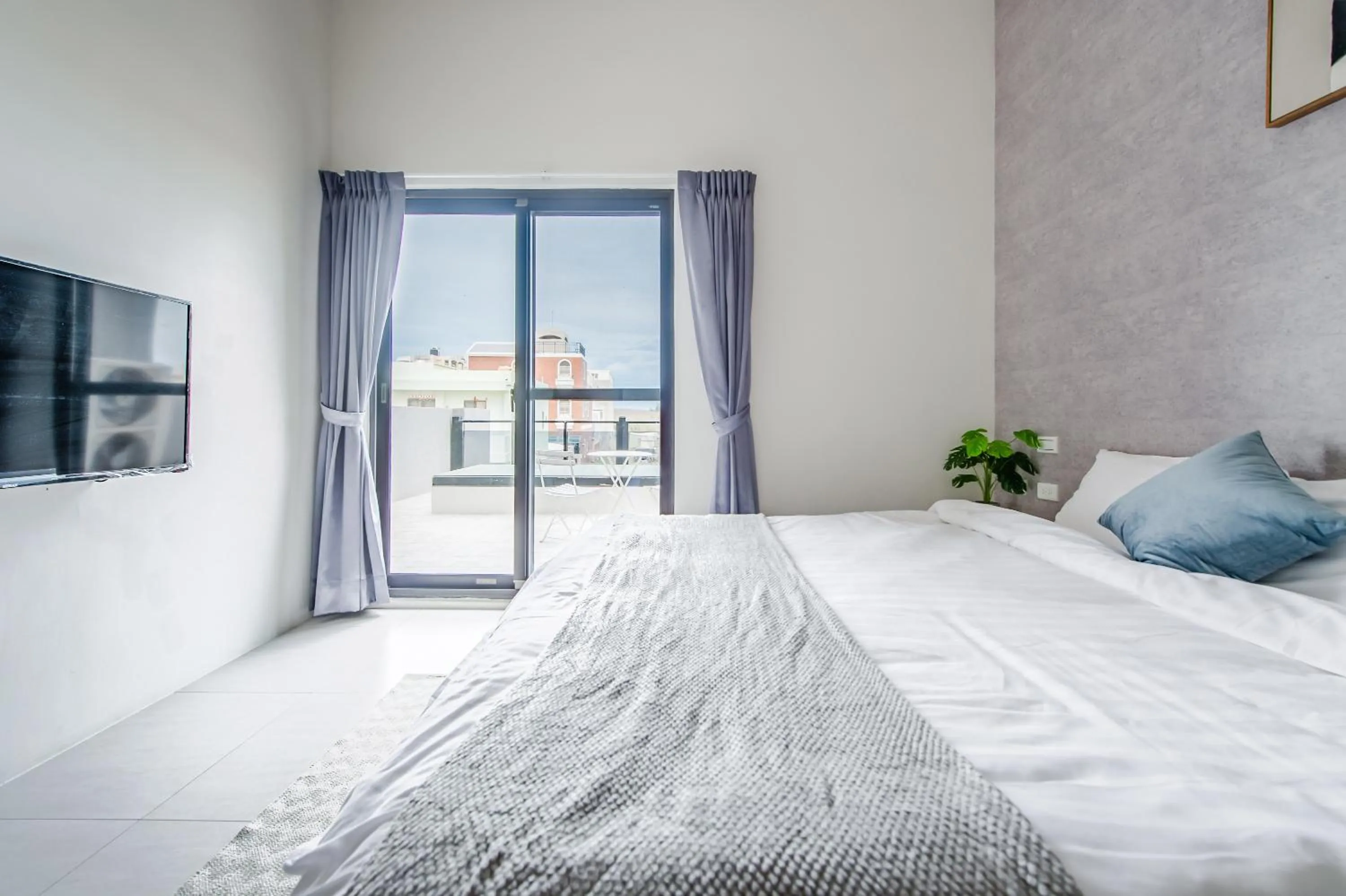 Photo of the whole room, Bed in Penghu SunSea Hall