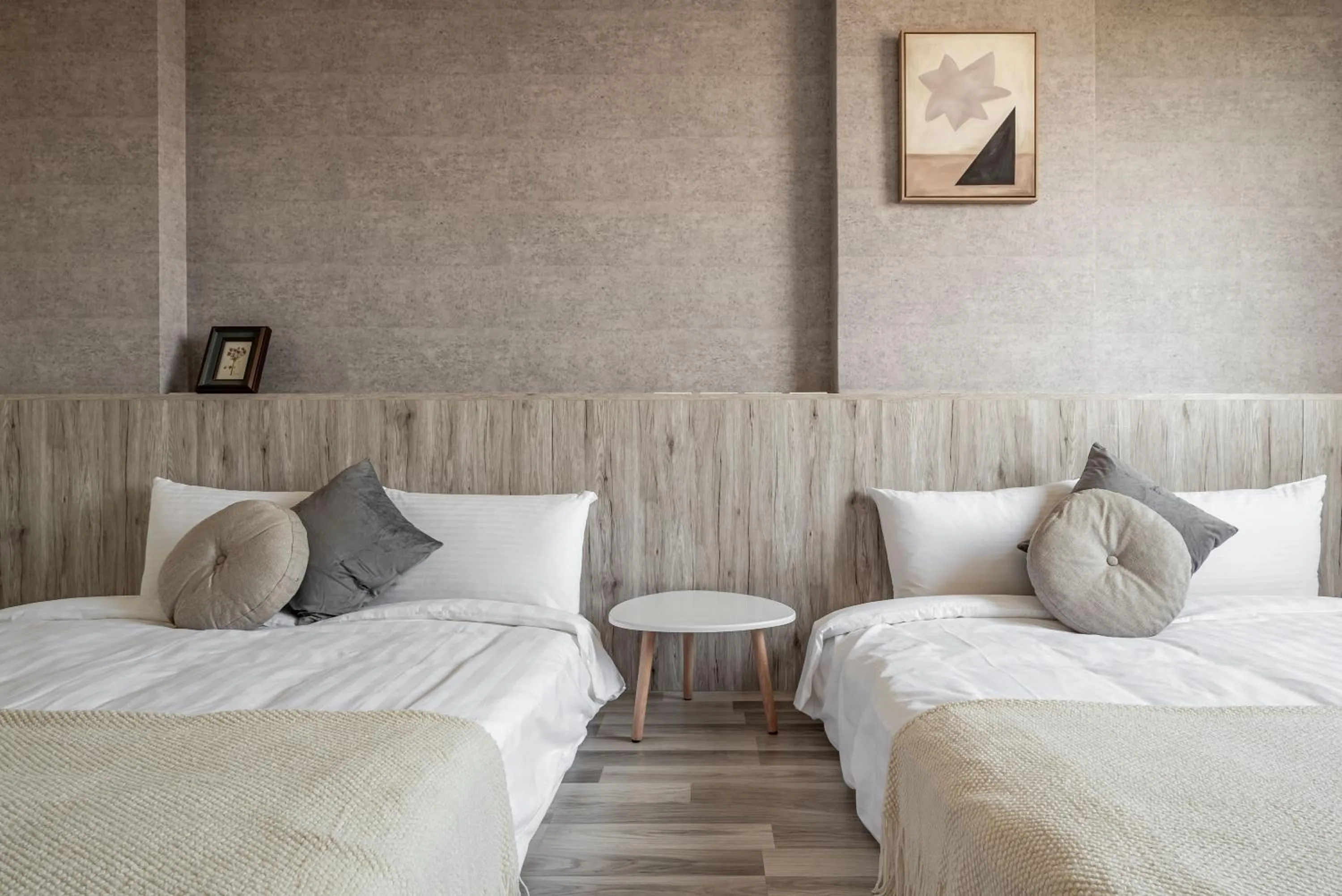 Photo of the whole room, Bed in Penghu SunSea Hall