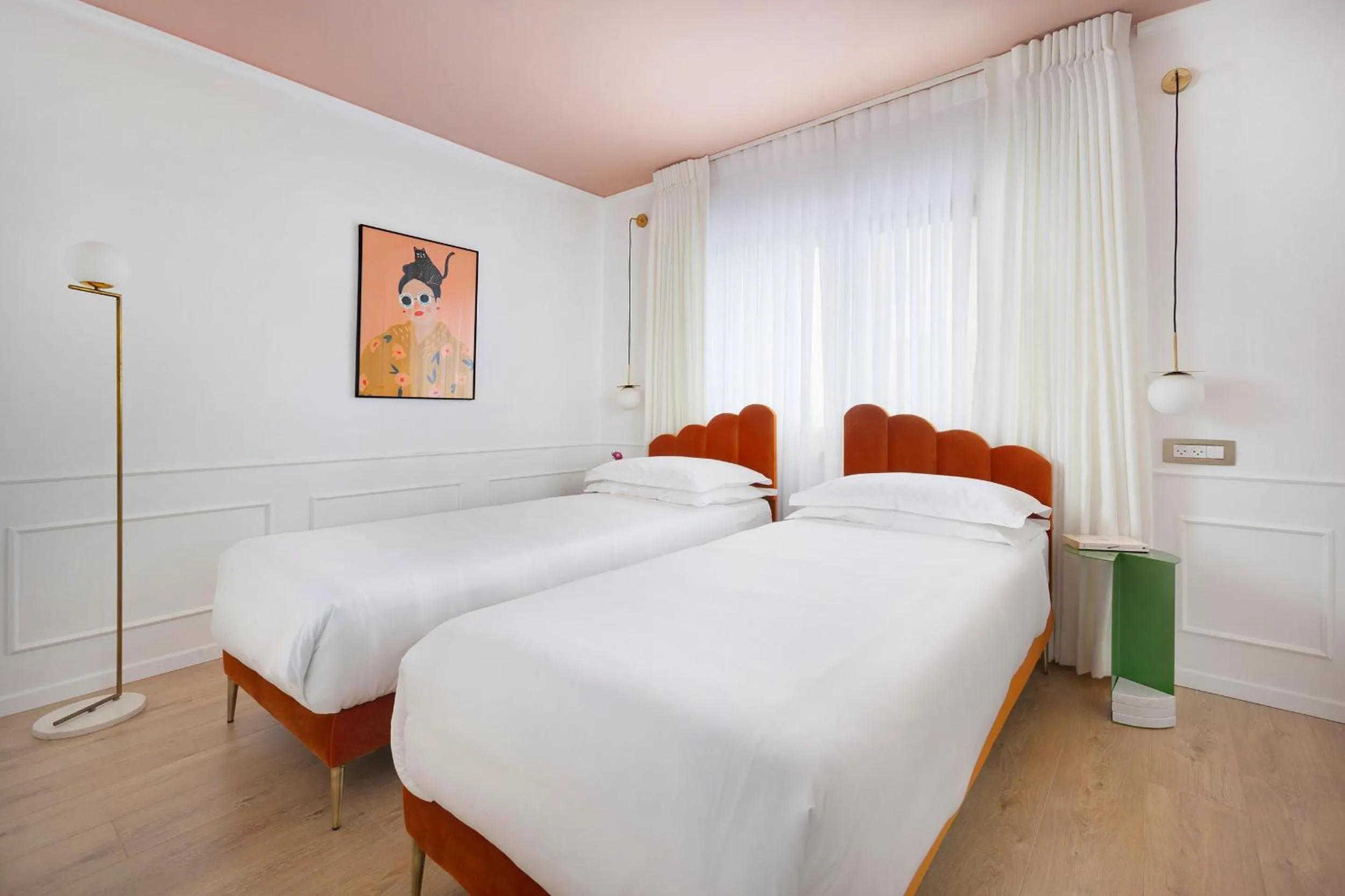 Bed in De Cardo Boutique