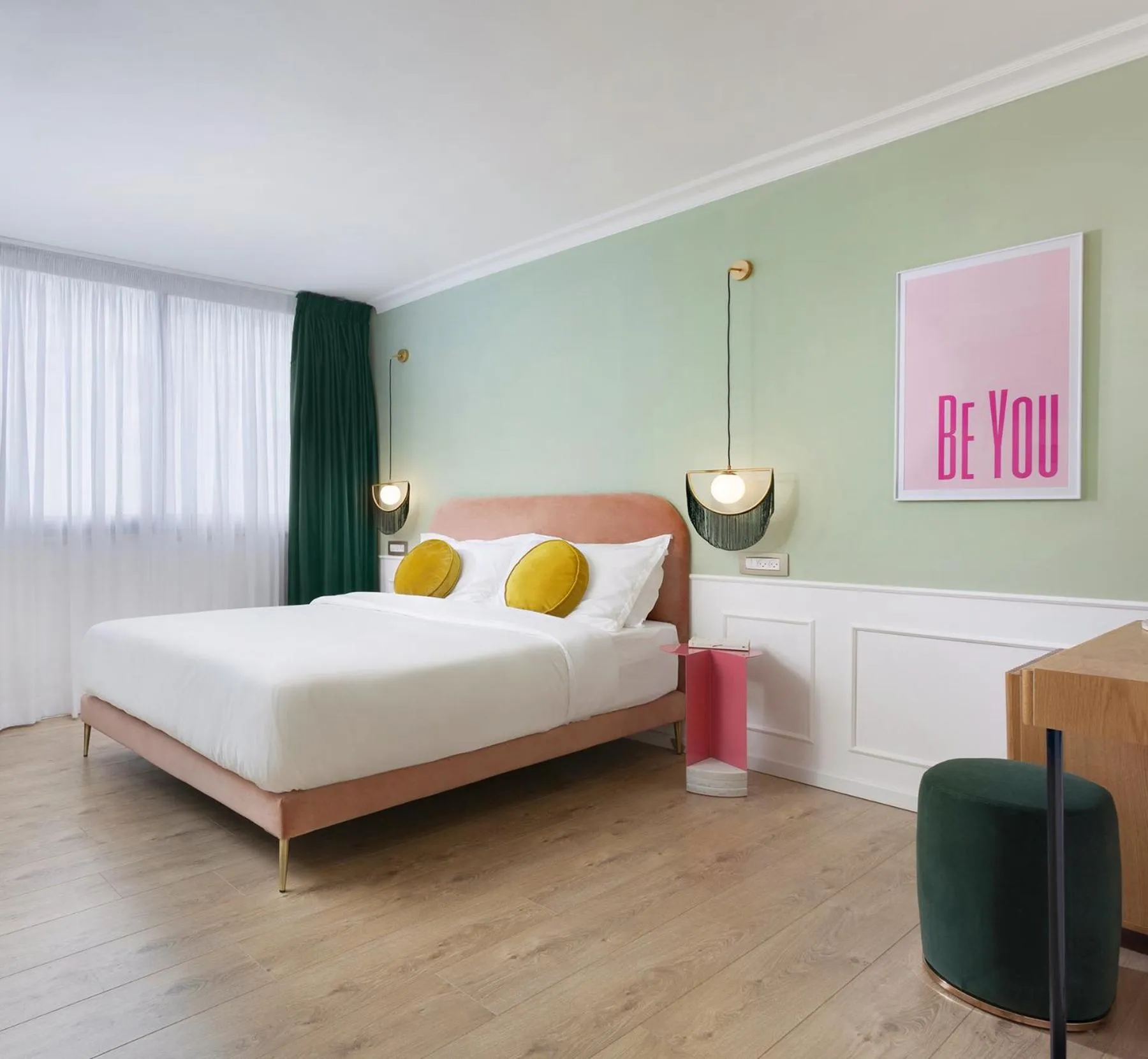 Bed in De Cardo Boutique