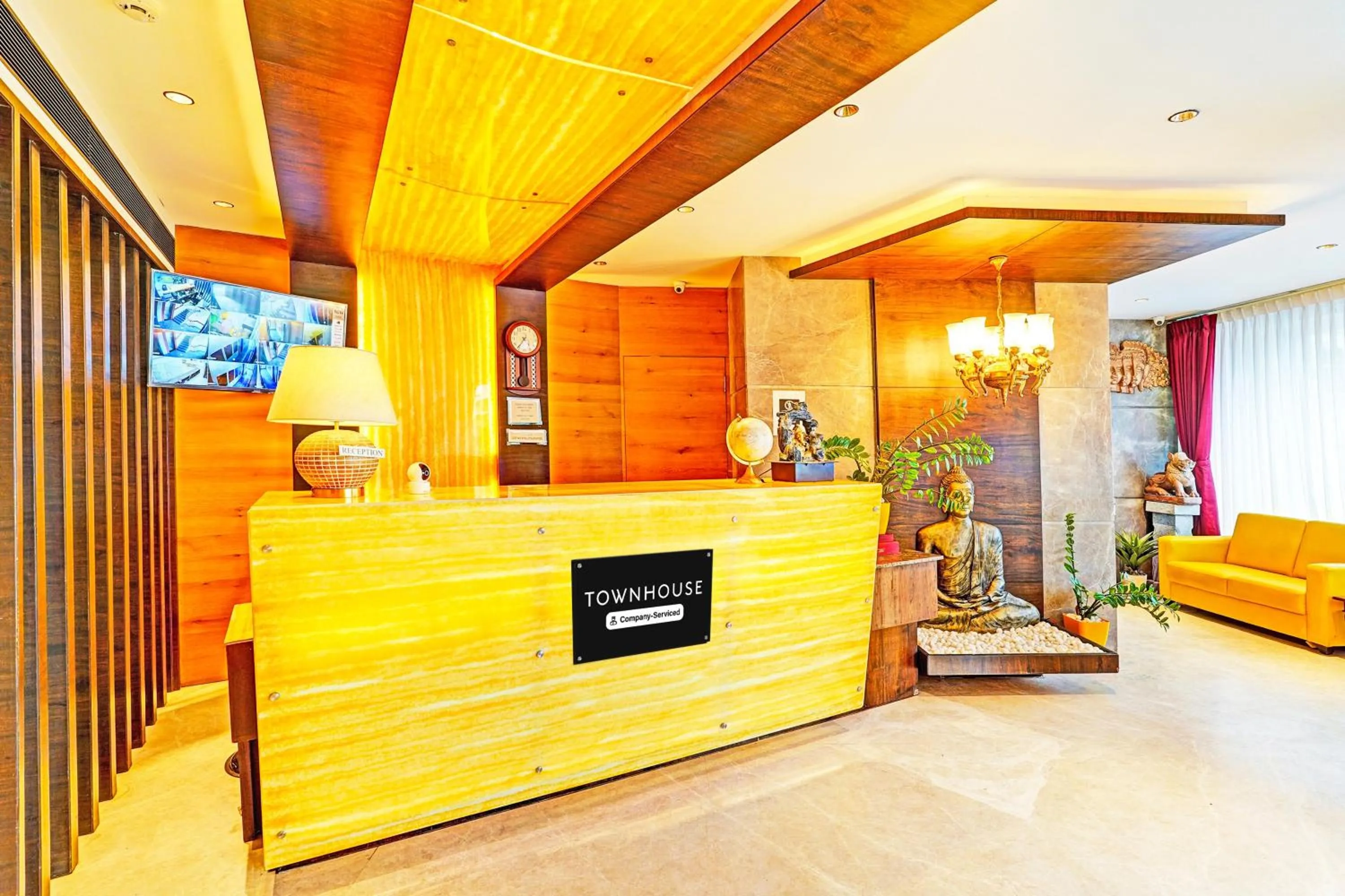 Lobby or reception in Townhouse Indiranagar Formerly Leela Park Domlur