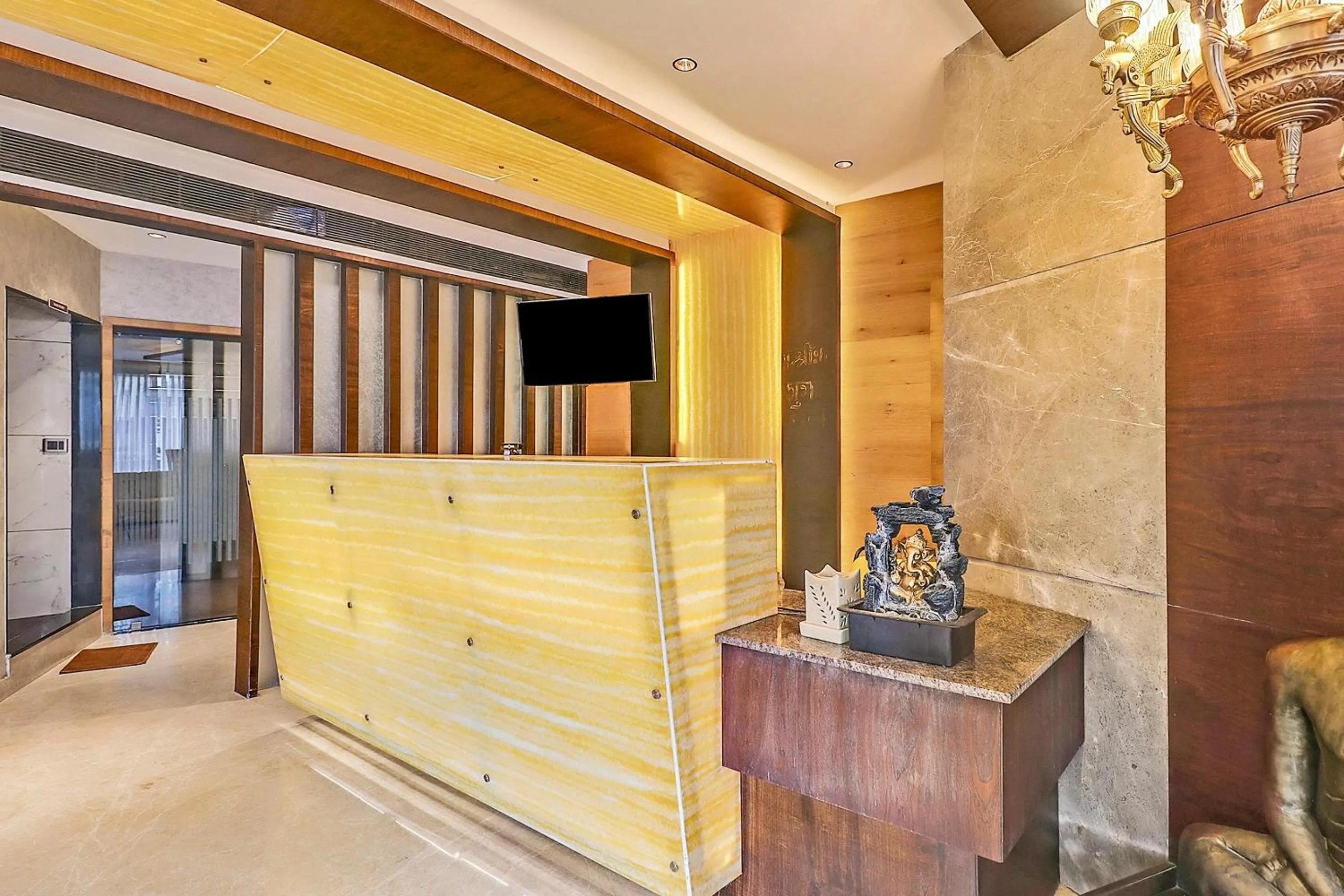 Lobby or reception in Townhouse Indiranagar Formerly Leela Park Domlur