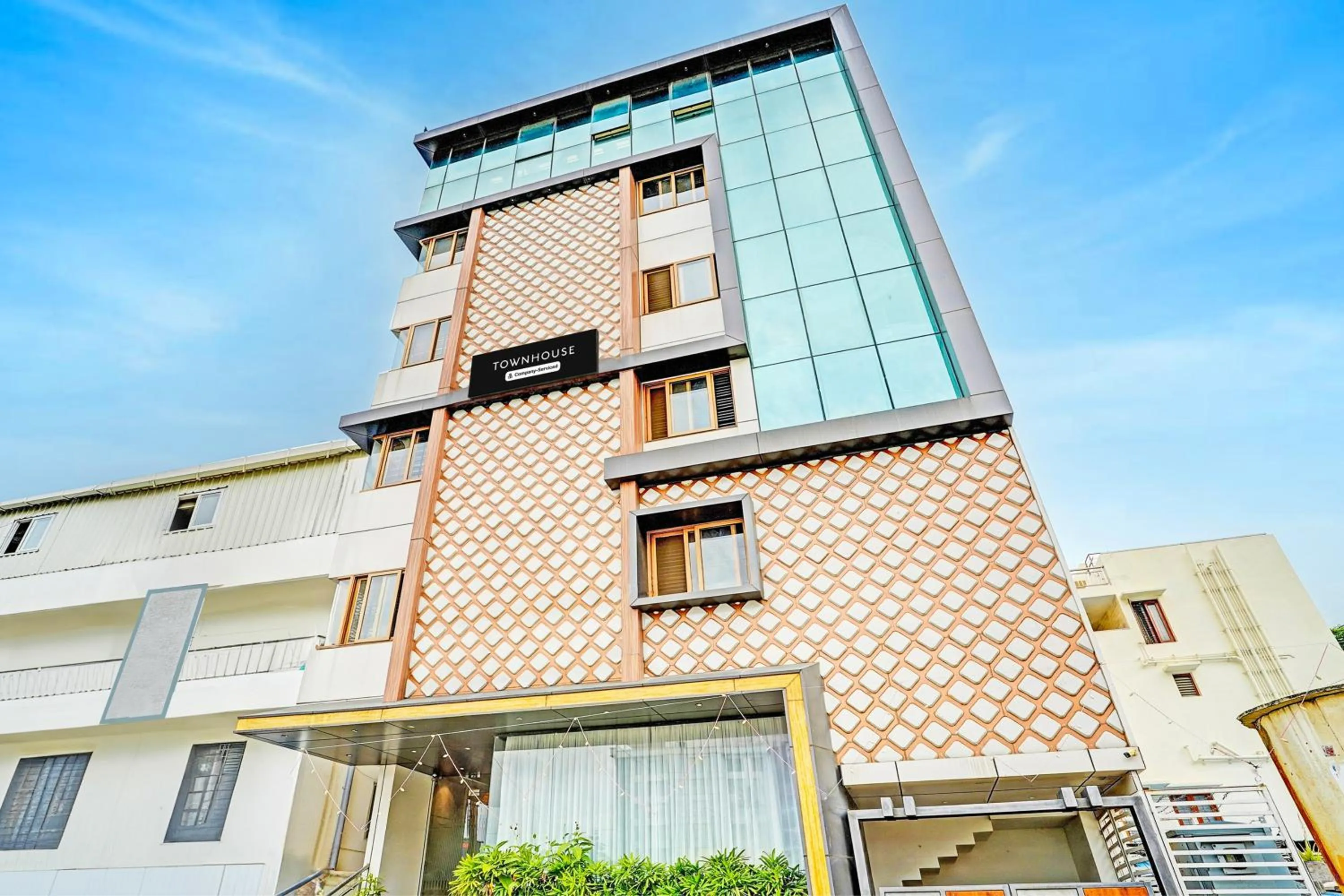 Facade/entrance in Townhouse Indiranagar Formerly Leela Park Domlur