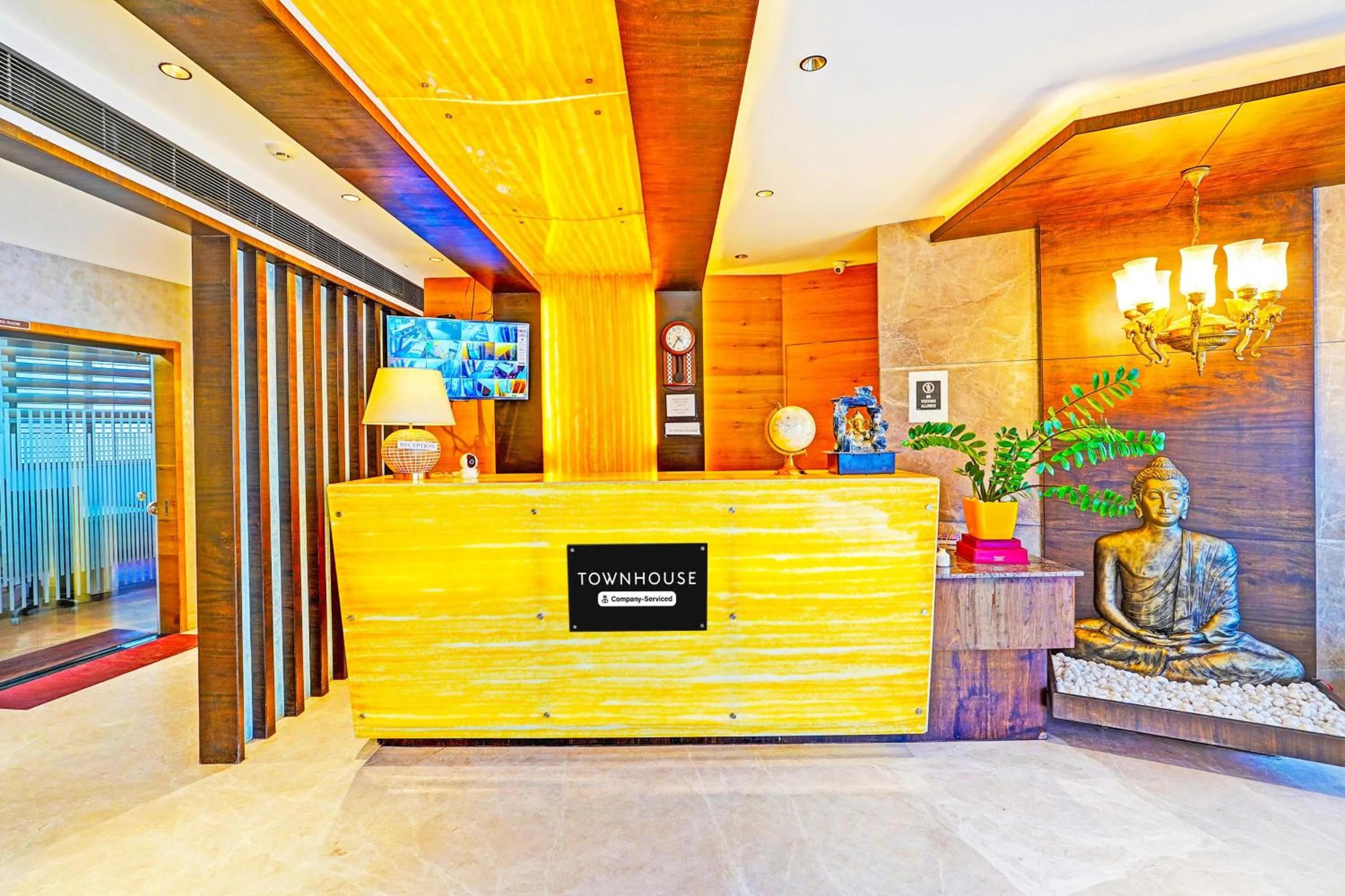 Lobby or reception in Townhouse Indiranagar Formerly Leela Park Domlur