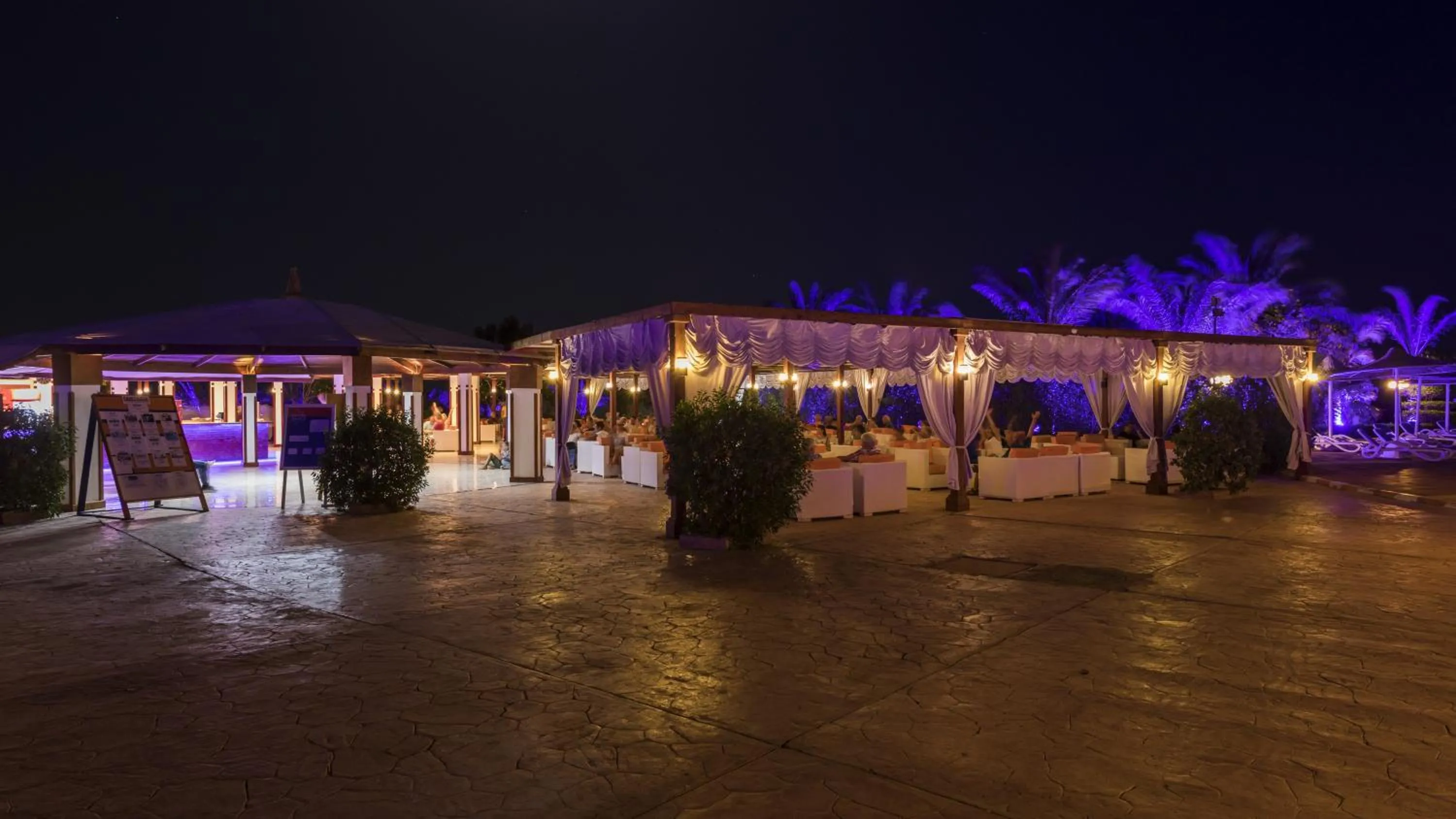 Lounge or bar in Fantazia Resort Marsa Alam