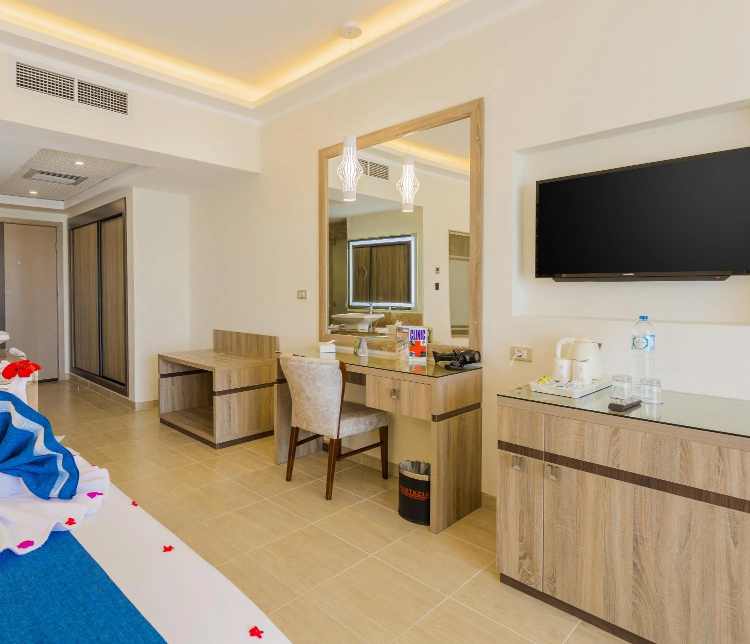 TV and multimedia, Bed in Fantazia Resort Marsa Alam