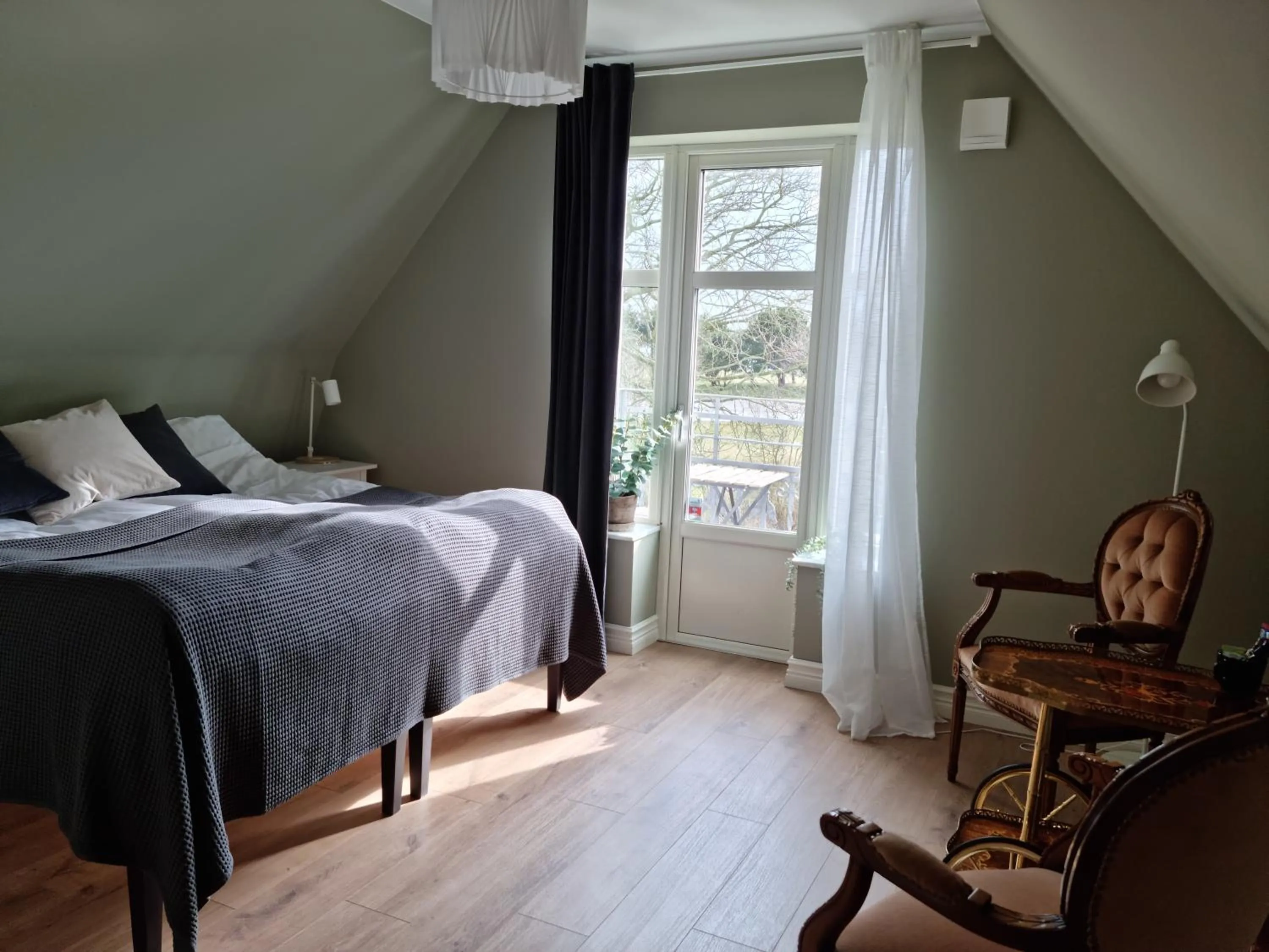 View (from property/room), Bed in Hotell Stavstensgården