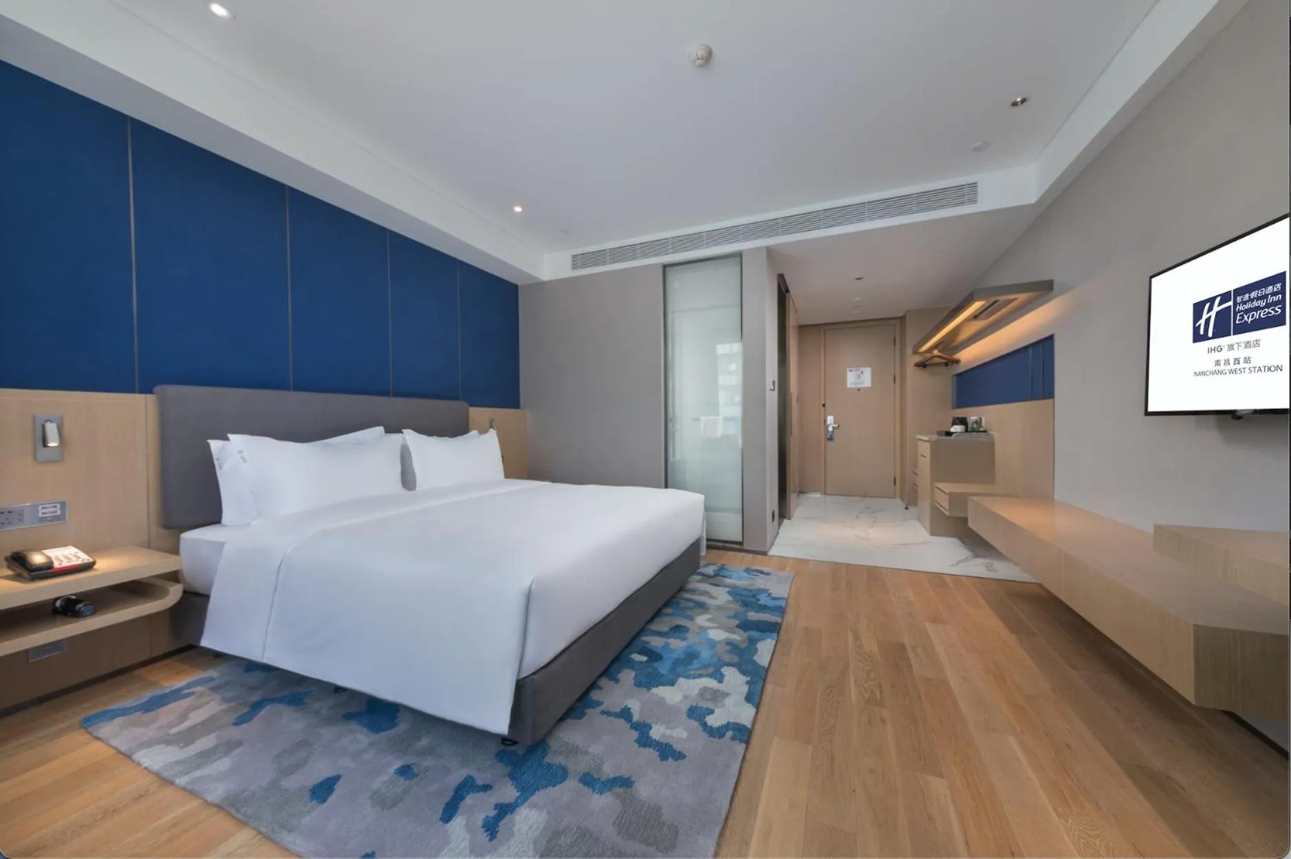 Bedroom, Bed in Holiday Inn Express Nanchang Bayi Square by IHG