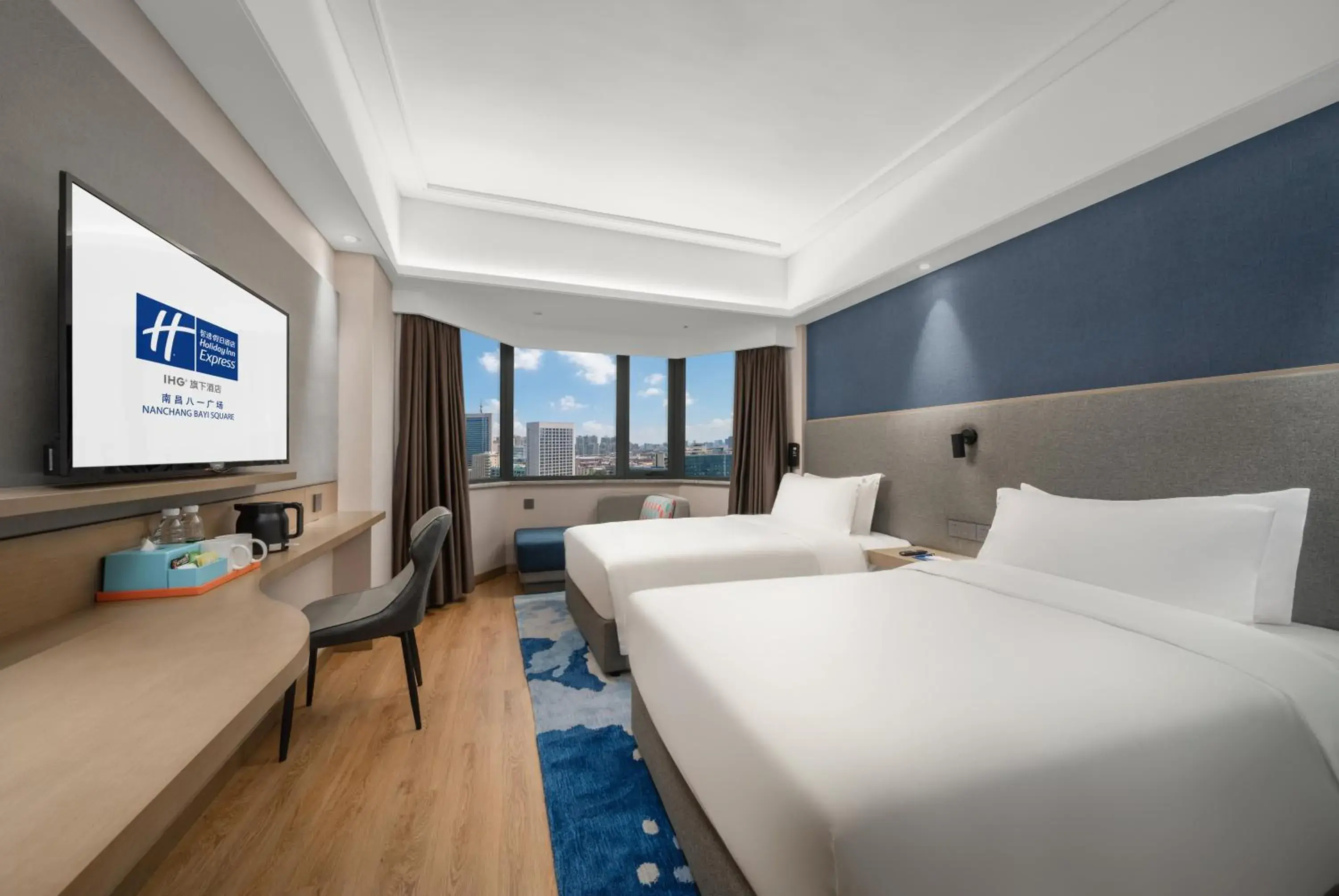 Standard Twin Room with City View in Holiday Inn Express Nanchang Bayi Square by IHG Standard Twin Room with City View in Holiday Inn Express Nanchang Bayi Square by IHG