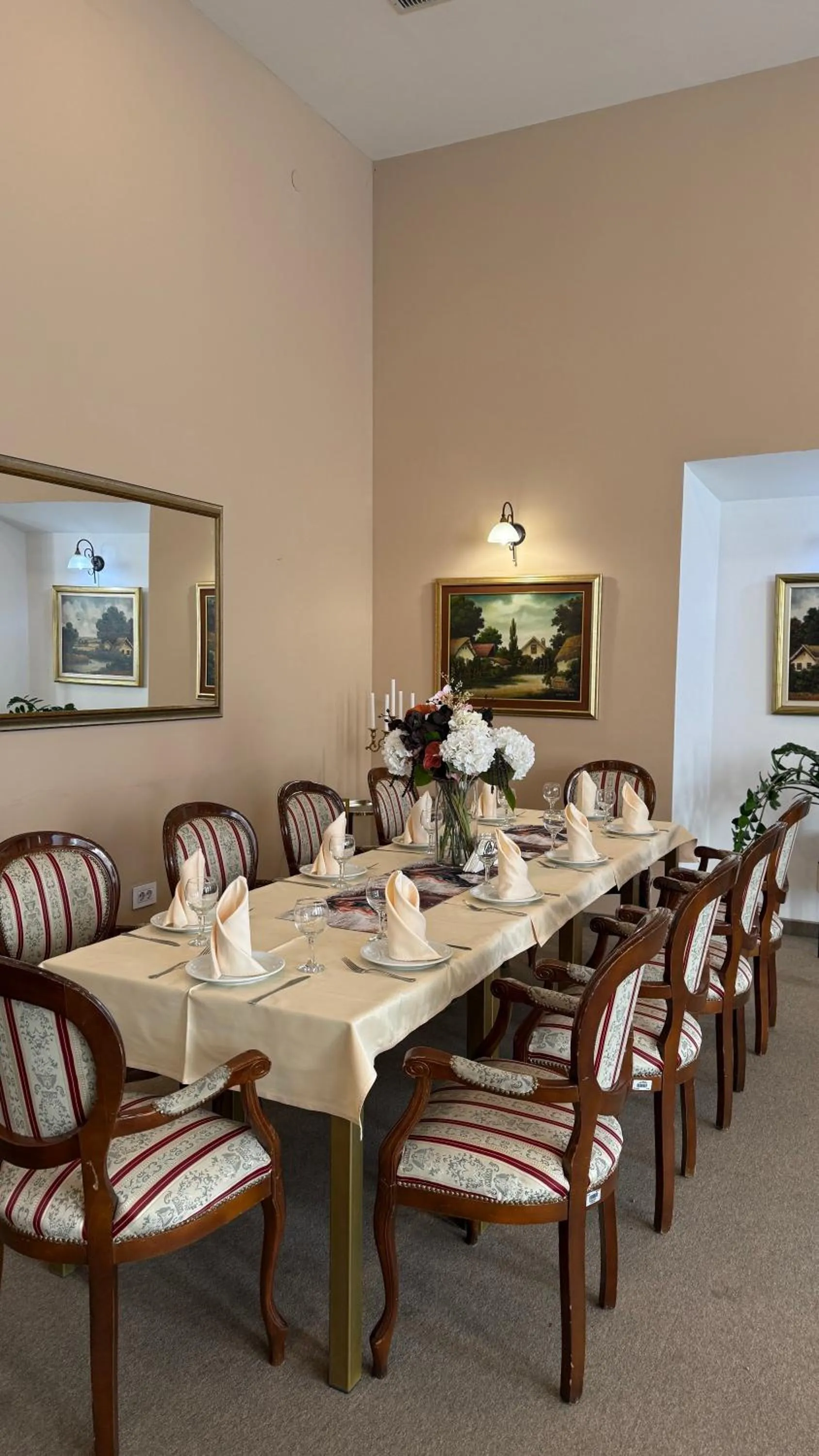 Restaurant/places to eat in Miznah Hotels & Resorts