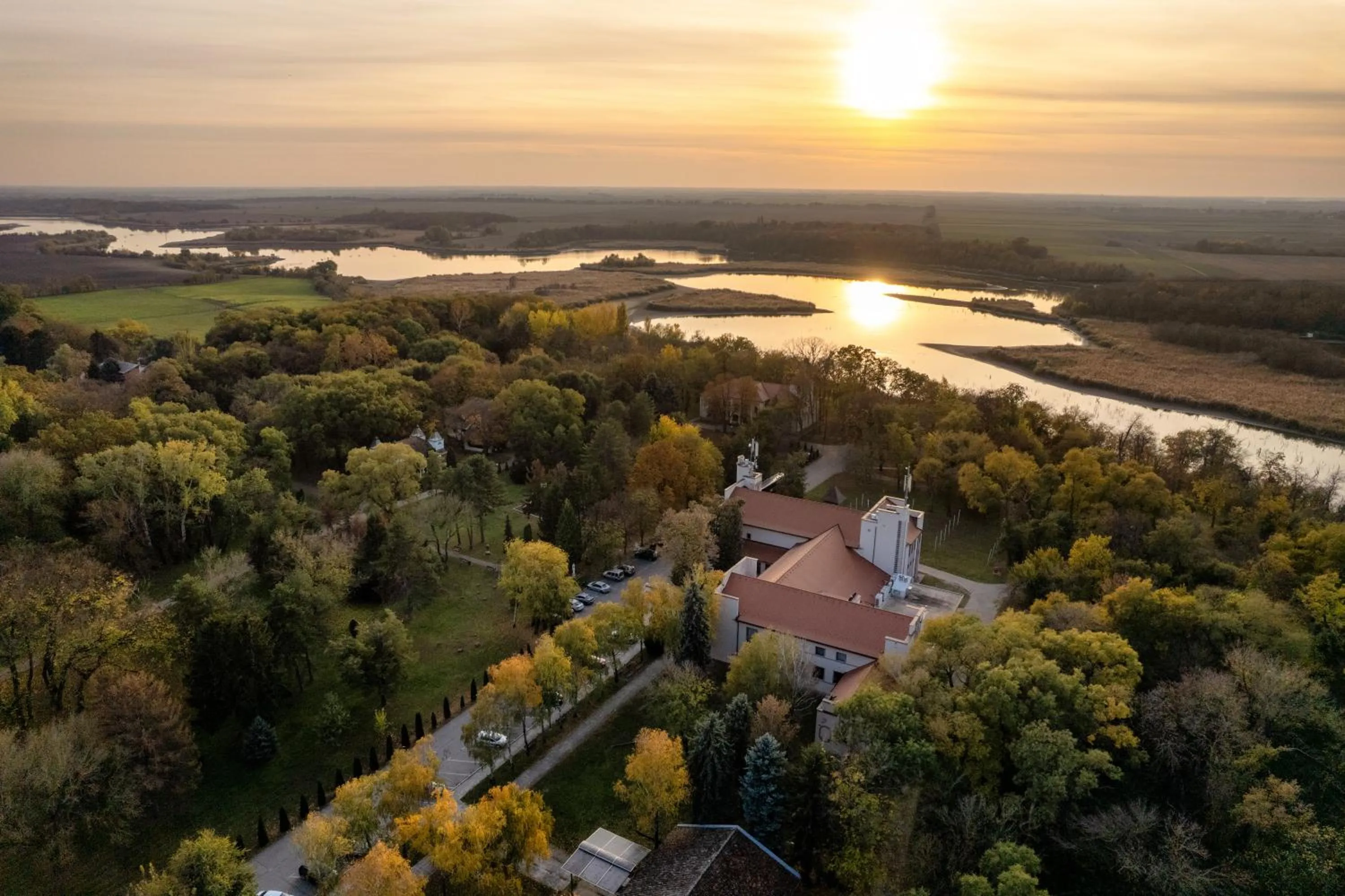 Nearby landmark in Miznah Hotels & Resorts